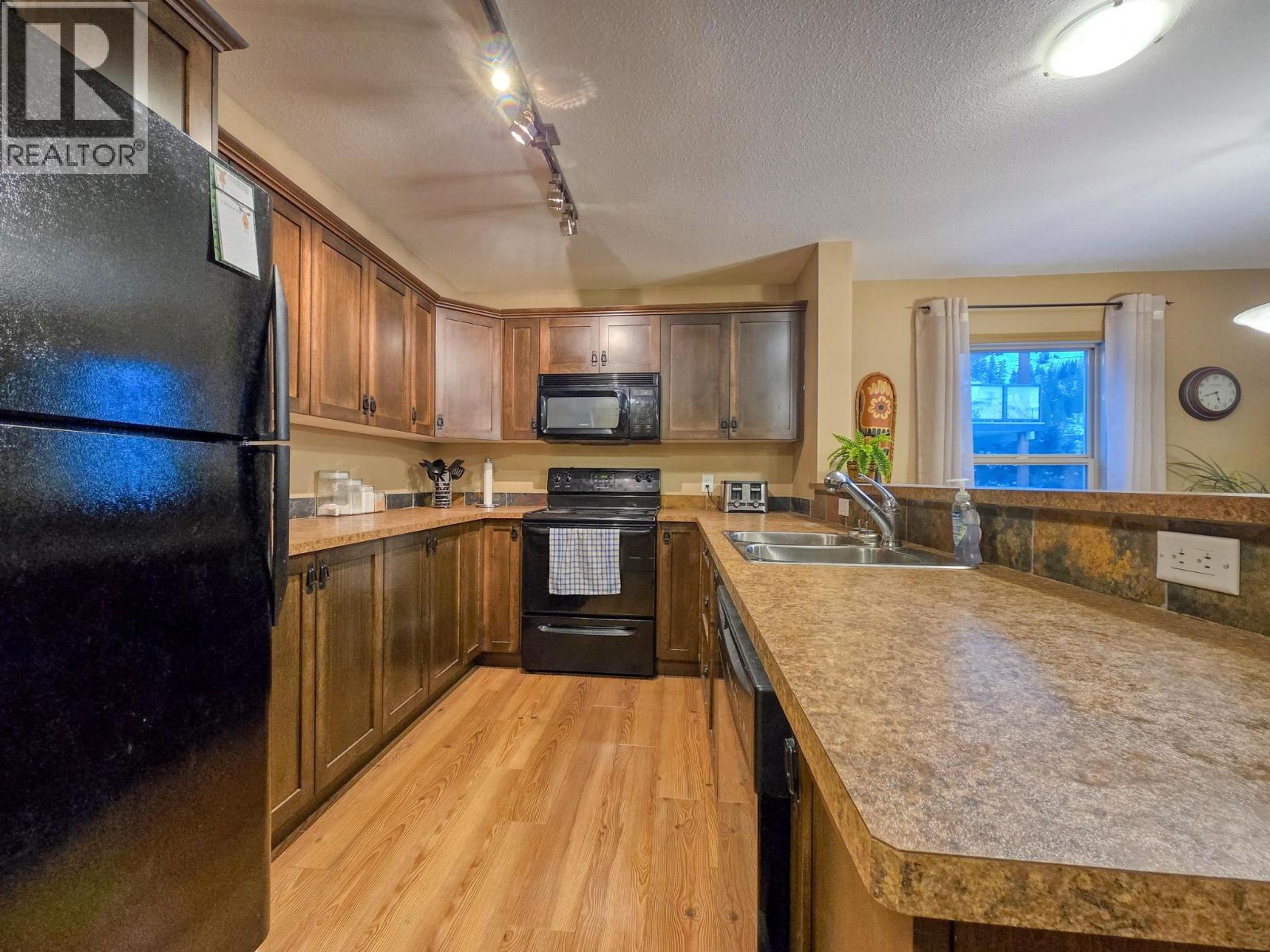 #2210 4874 STANLEY STREET - Image 2