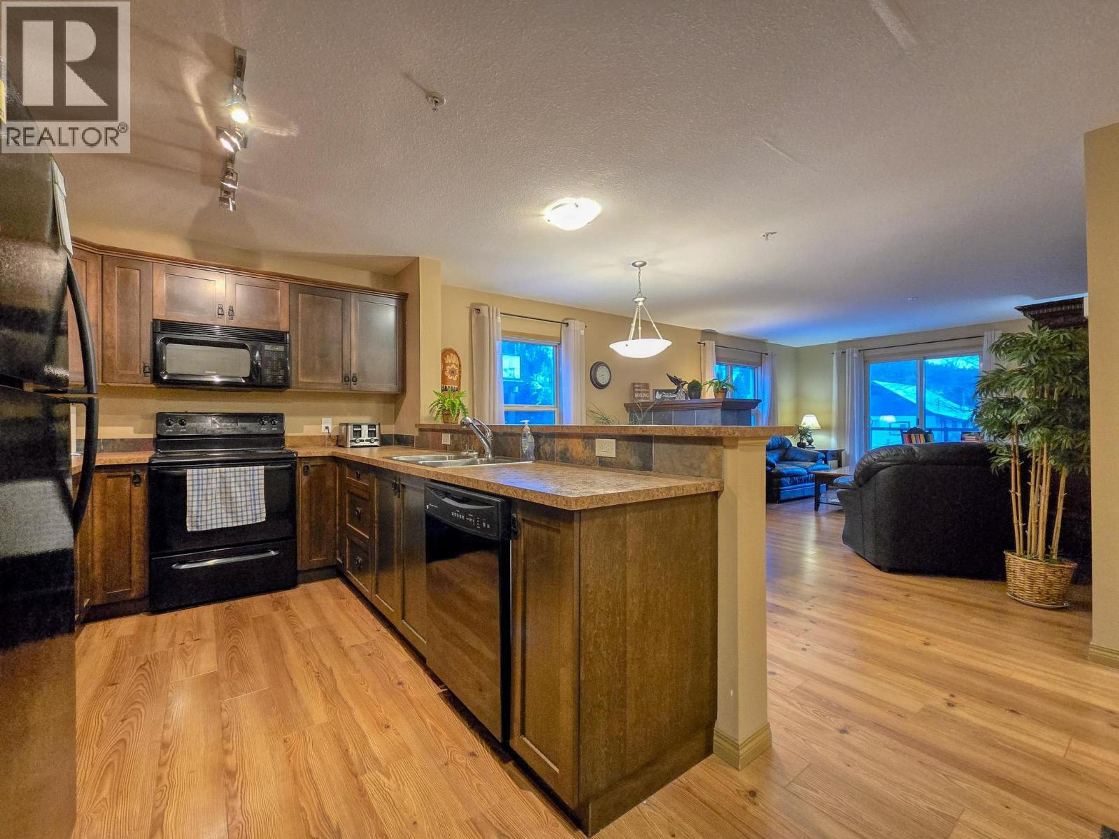 #2210 4874 STANLEY STREET - 6