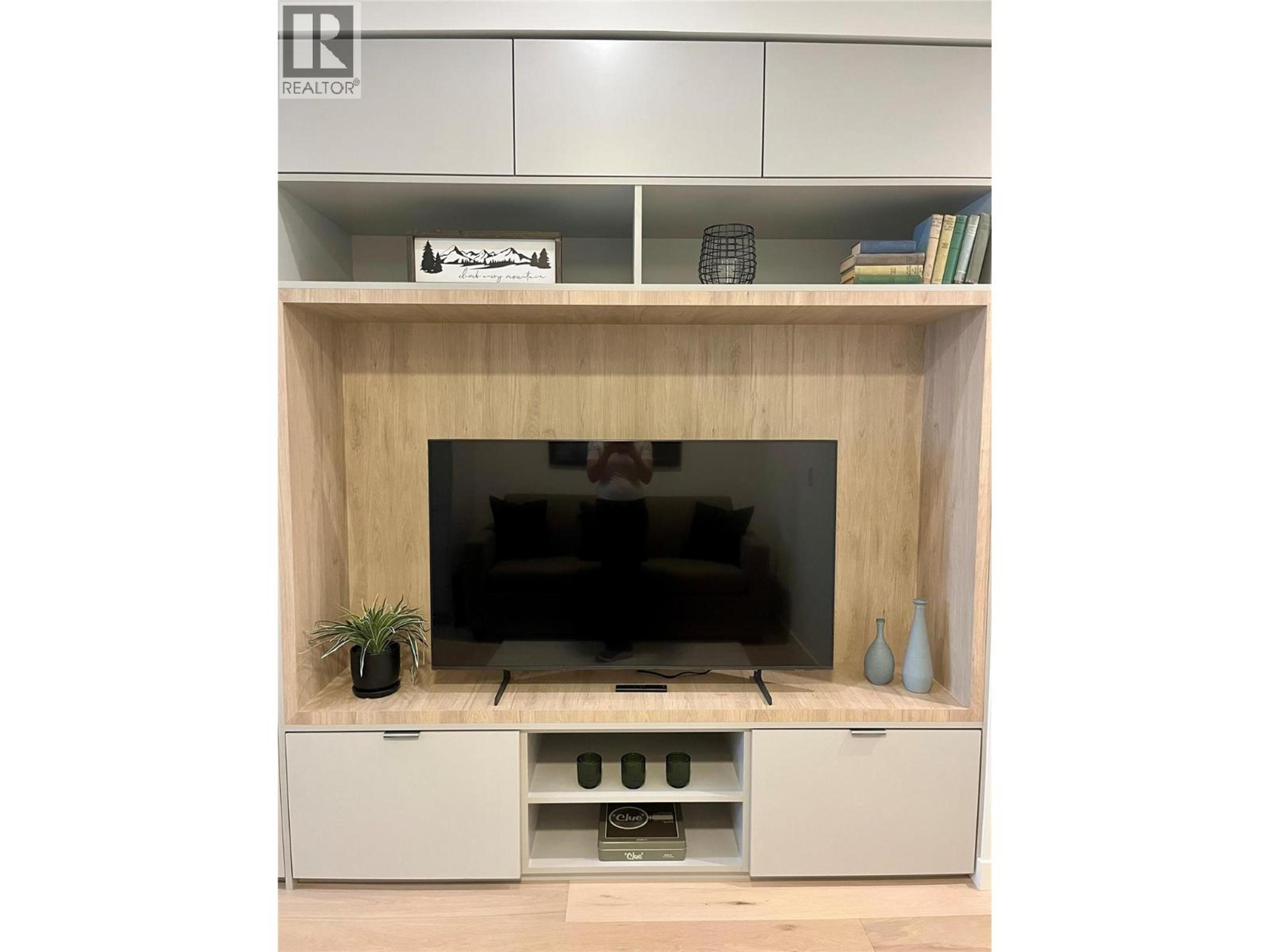 #319 4280 RED MOUNTAIN ROAD - 14