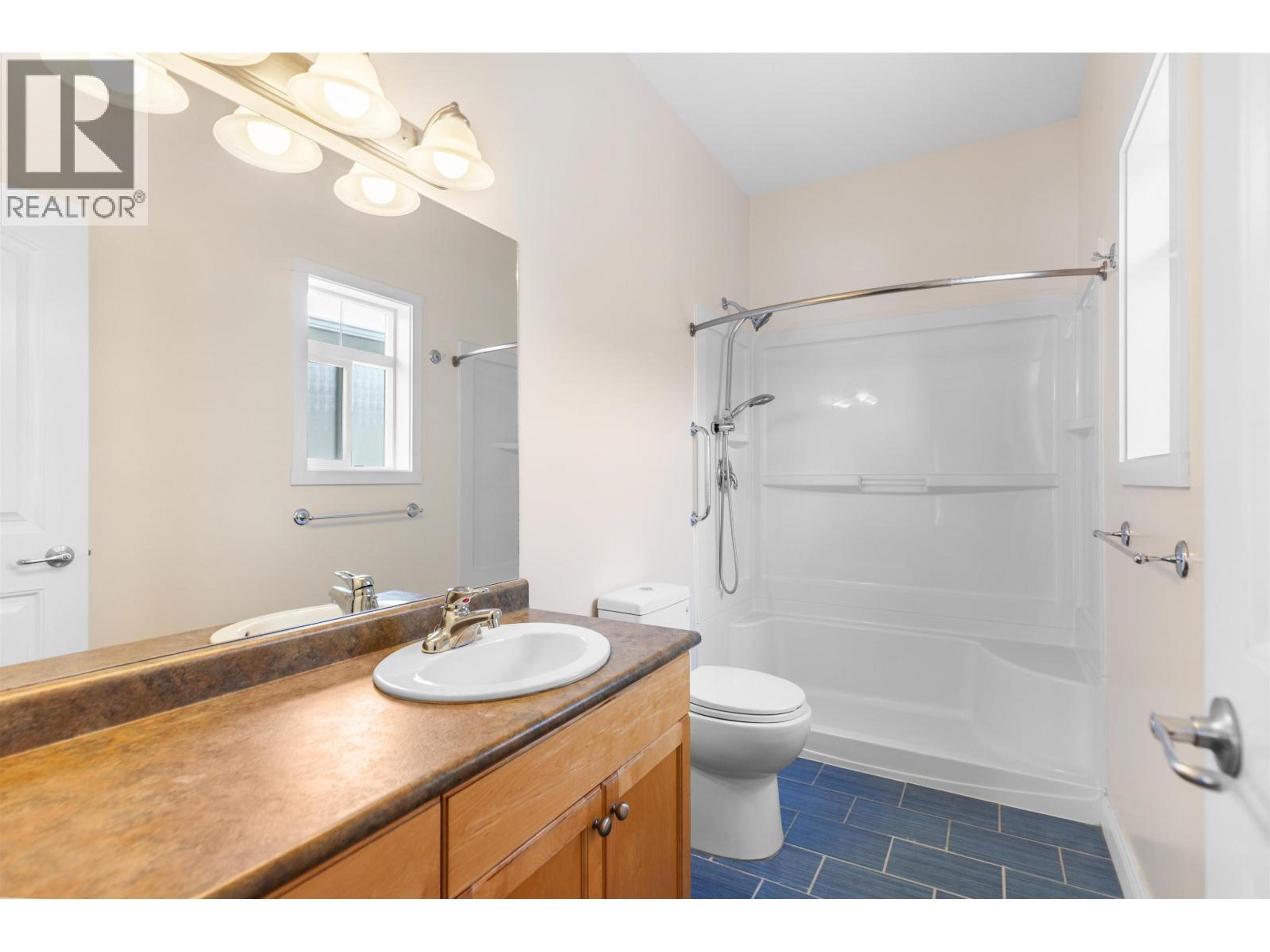 #132 1702 DYKE ROAD - 19