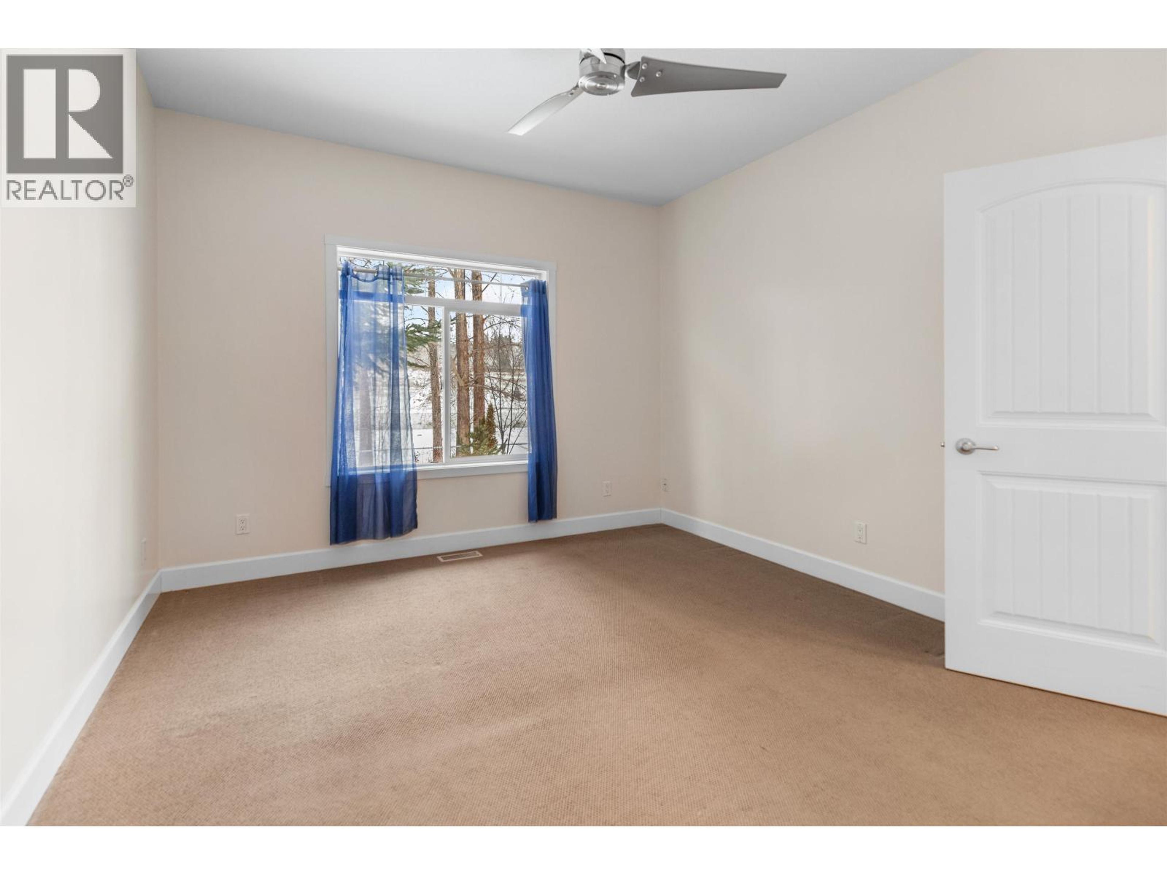 #132 1702 DYKE ROAD - 13