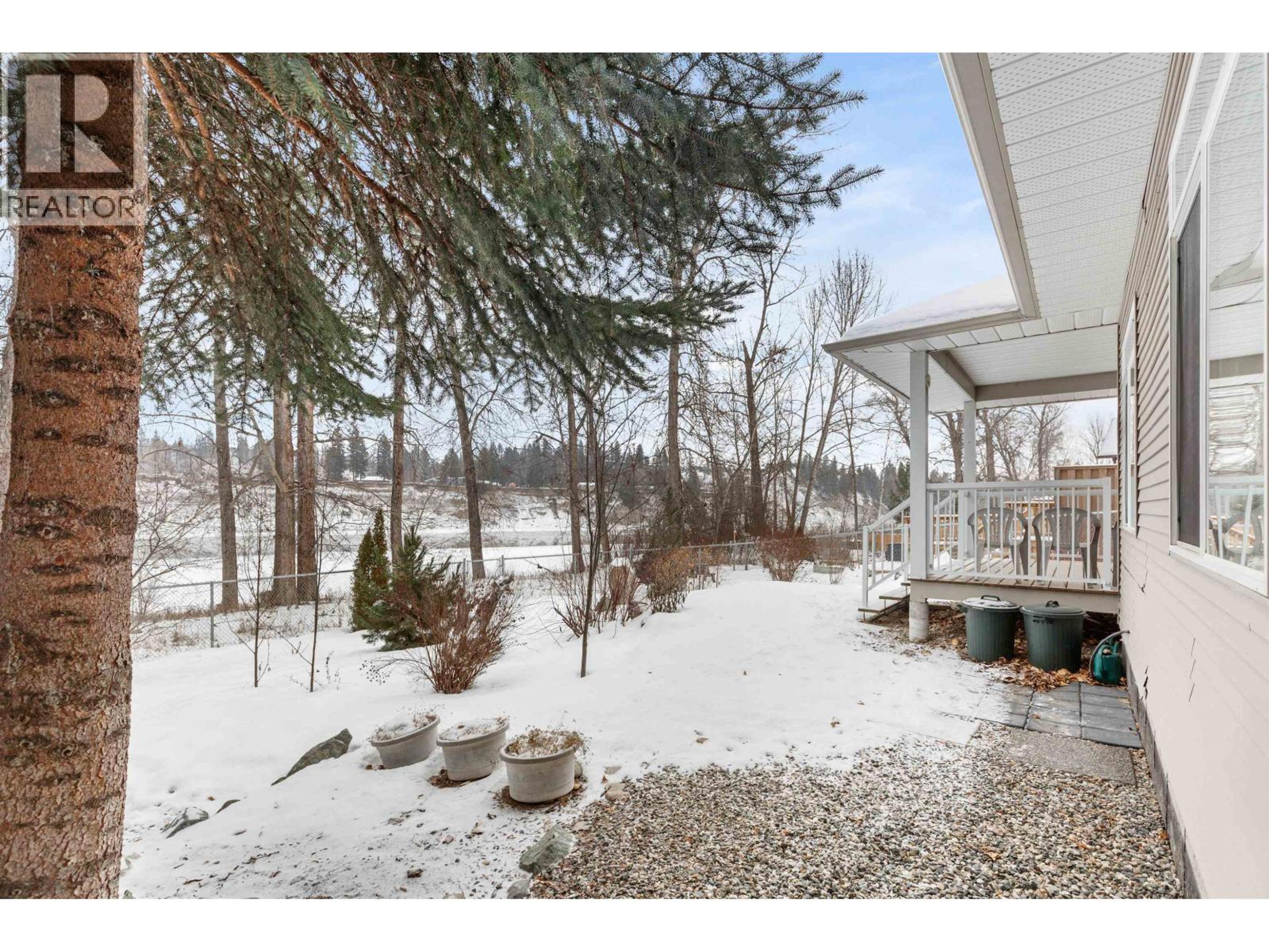 #132 1702 DYKE ROAD - 25