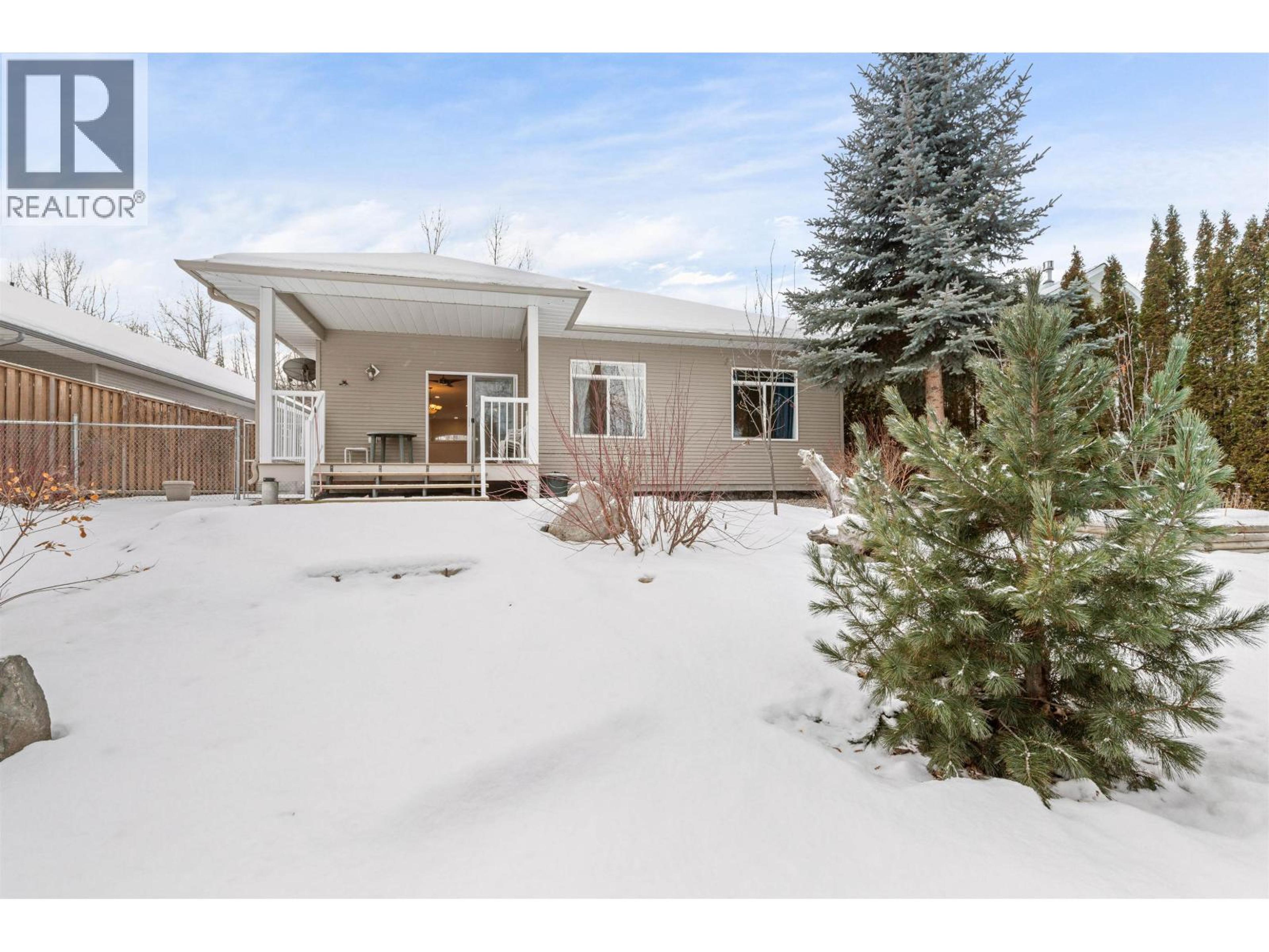 #132 1702 DYKE ROAD - 24