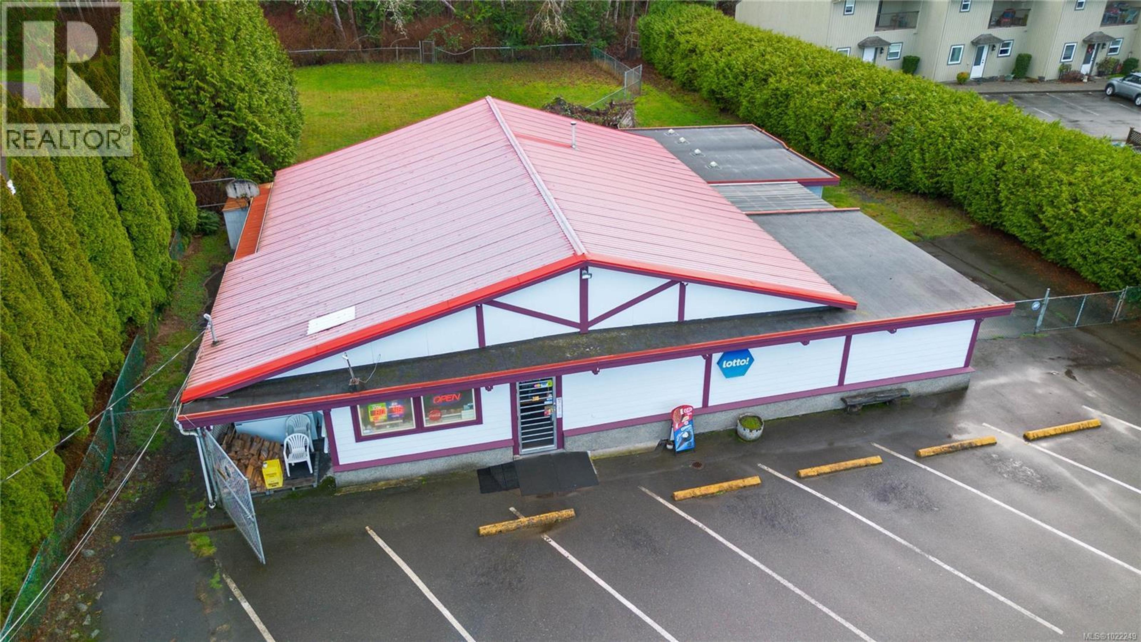 3346 ISLAND HWY W - 13