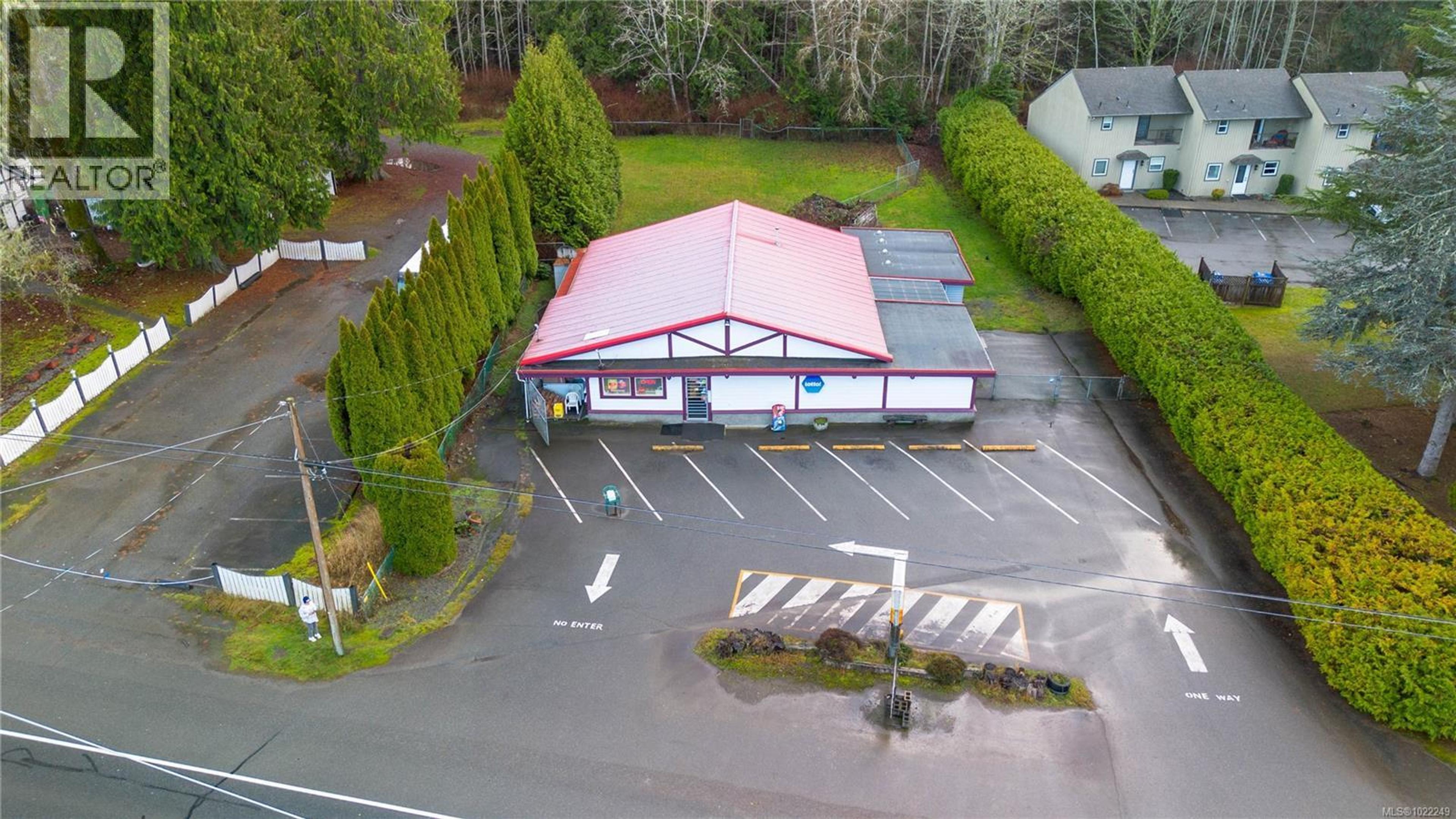 3346 ISLAND HWY W - 15