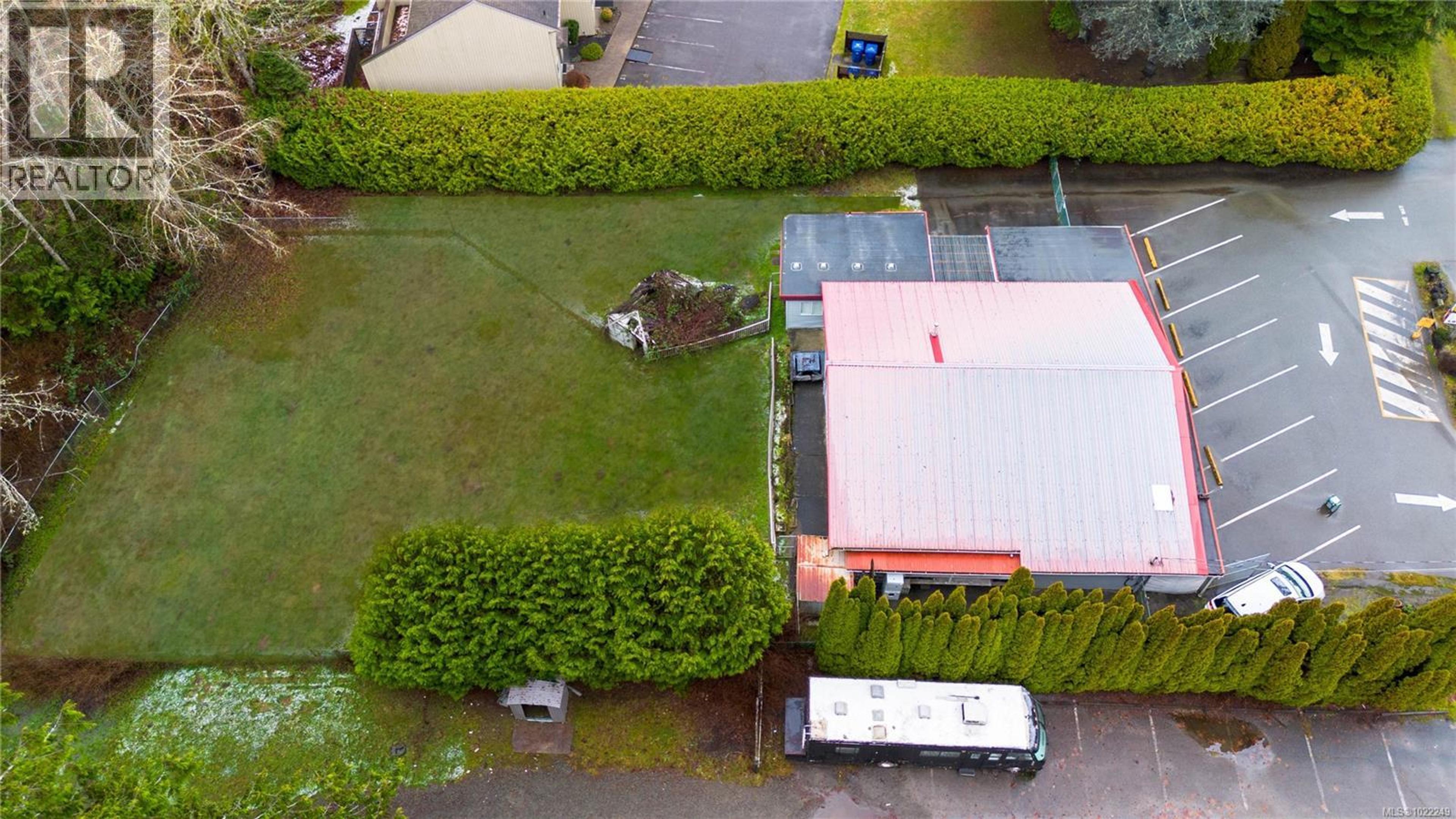 3346 ISLAND HWY W - 19