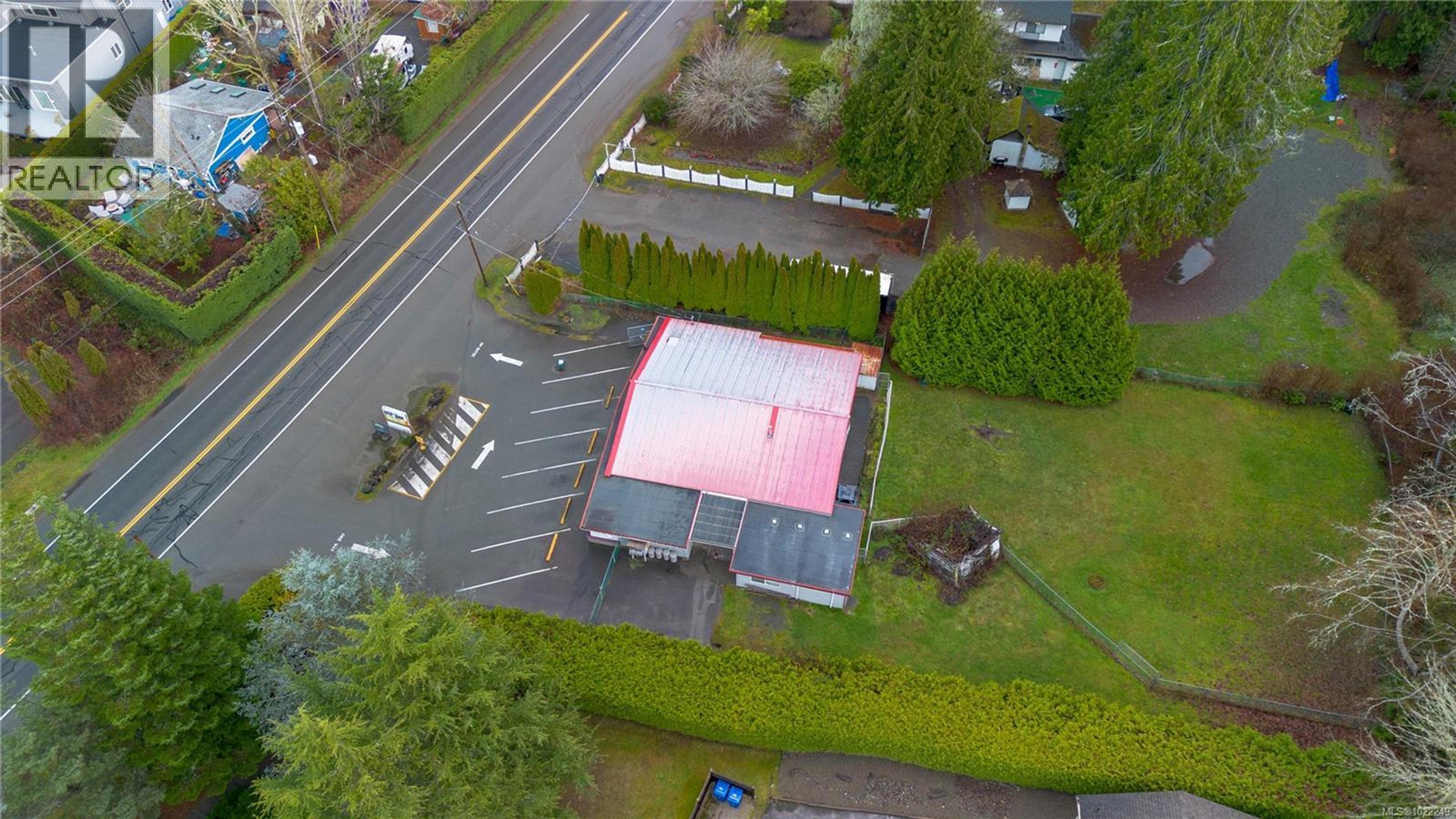 3346 ISLAND HWY W - Image 3