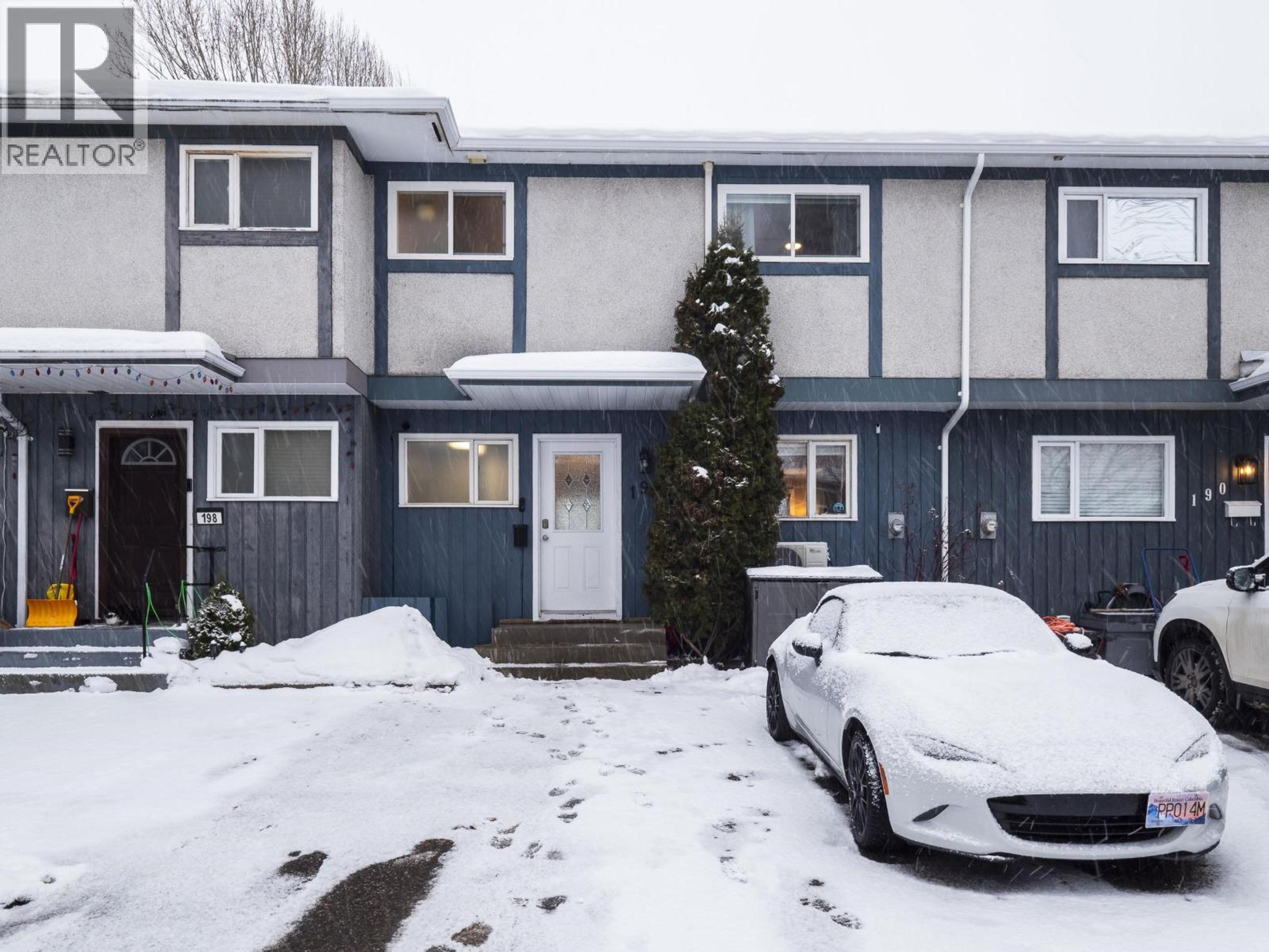 194 MCEACHERN PLACE - Main Image