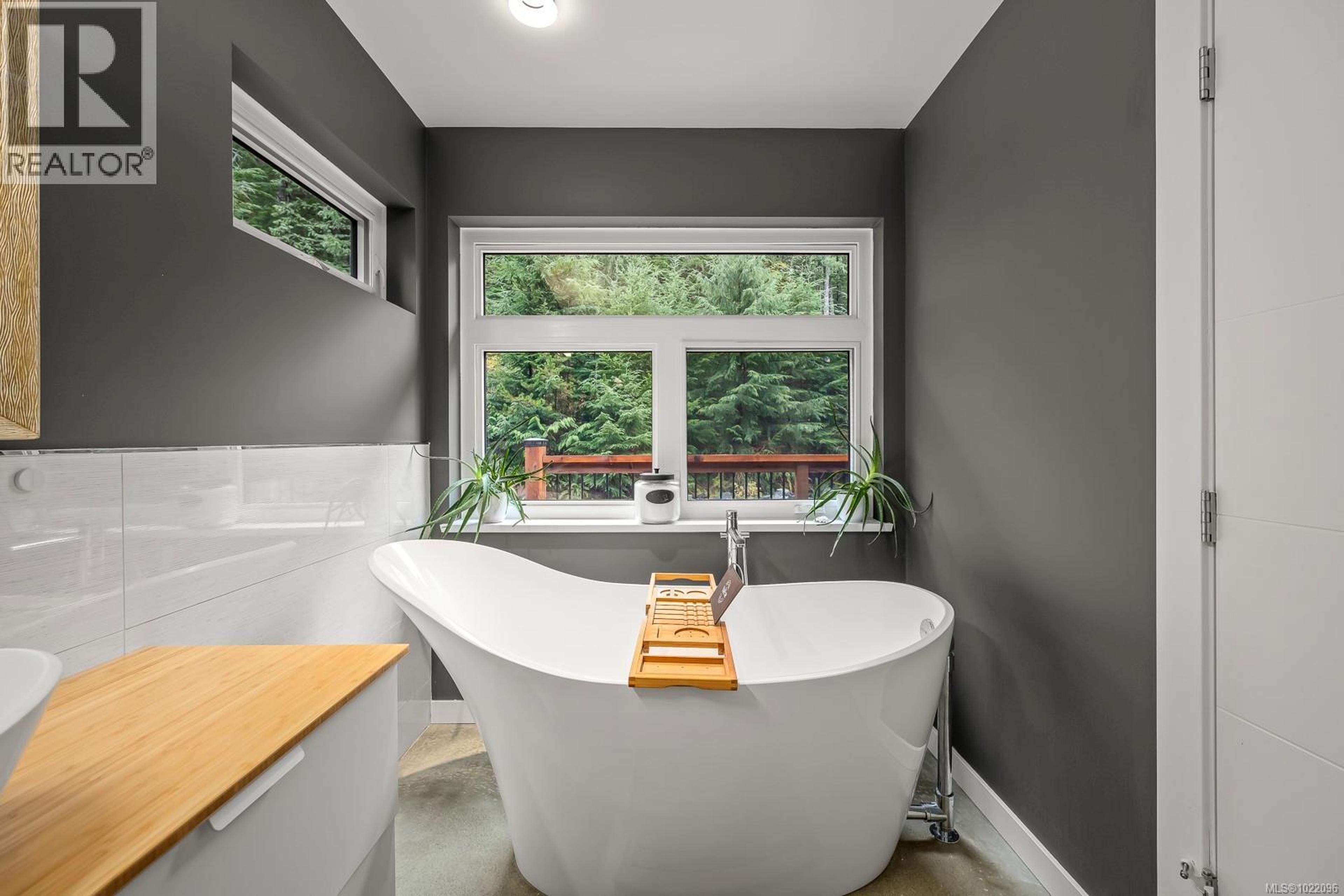 2640 CONVILLE BAY RD - 34