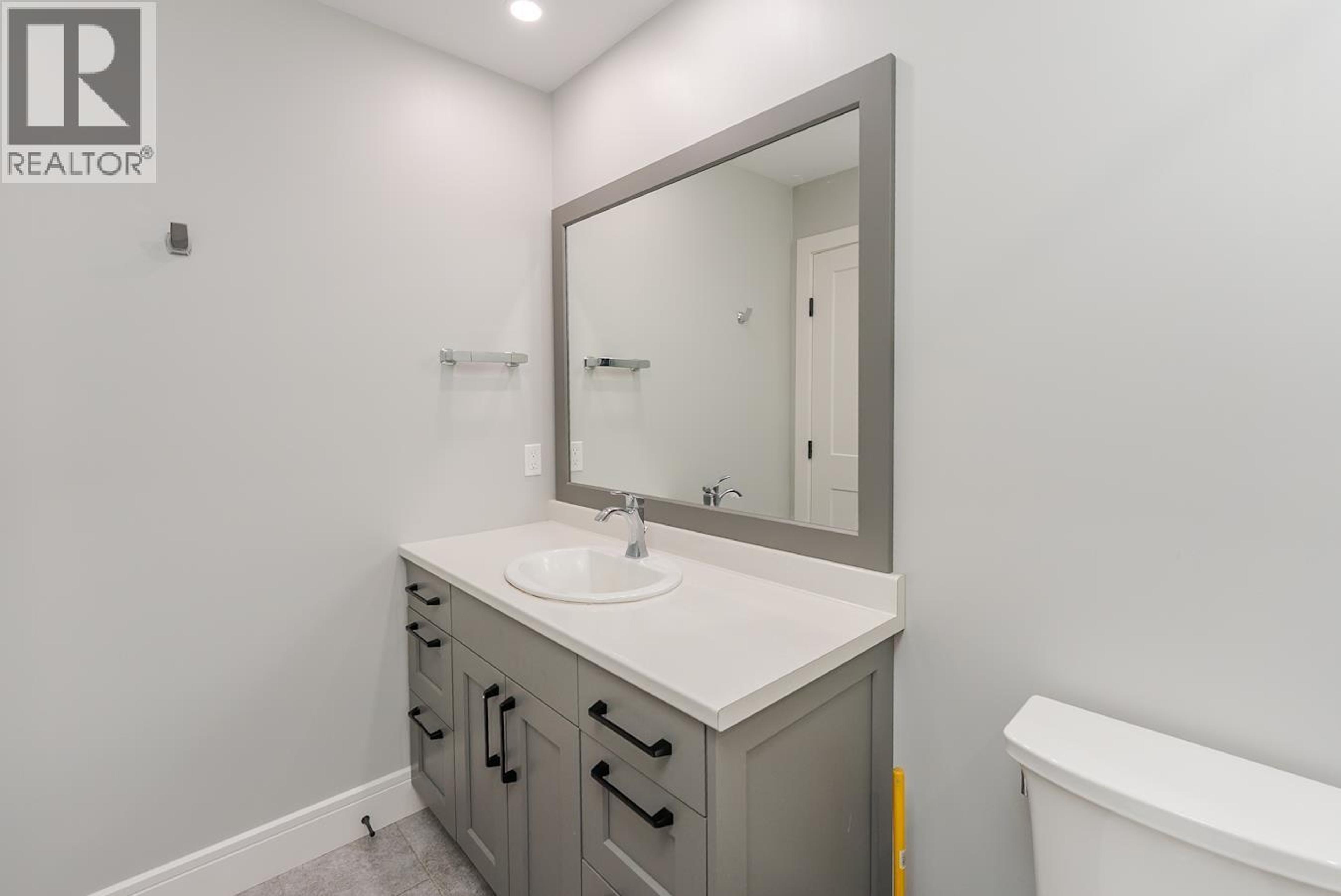 3350 HILLSIDE DRIVE - 26