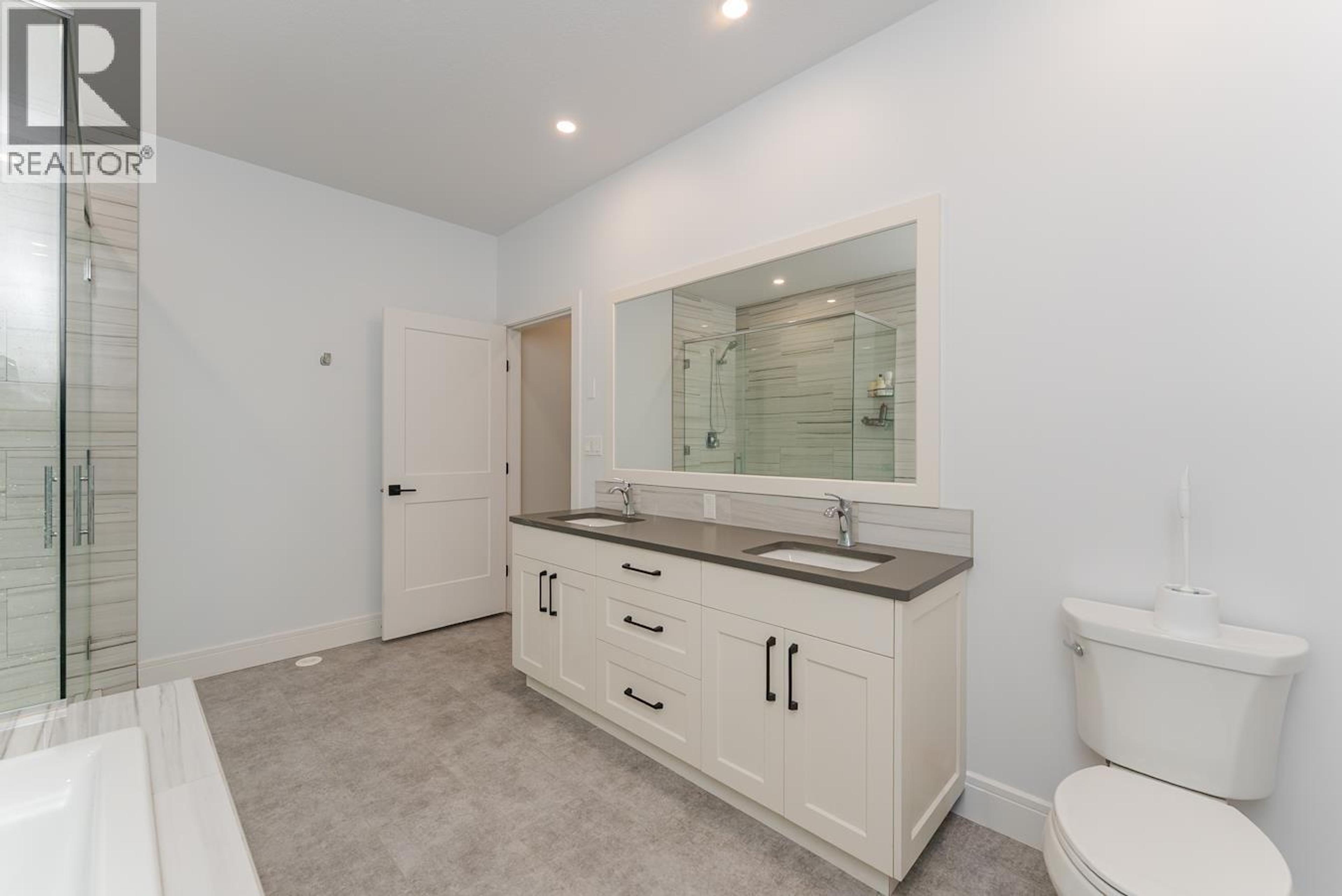 3350 HILLSIDE DRIVE - 17