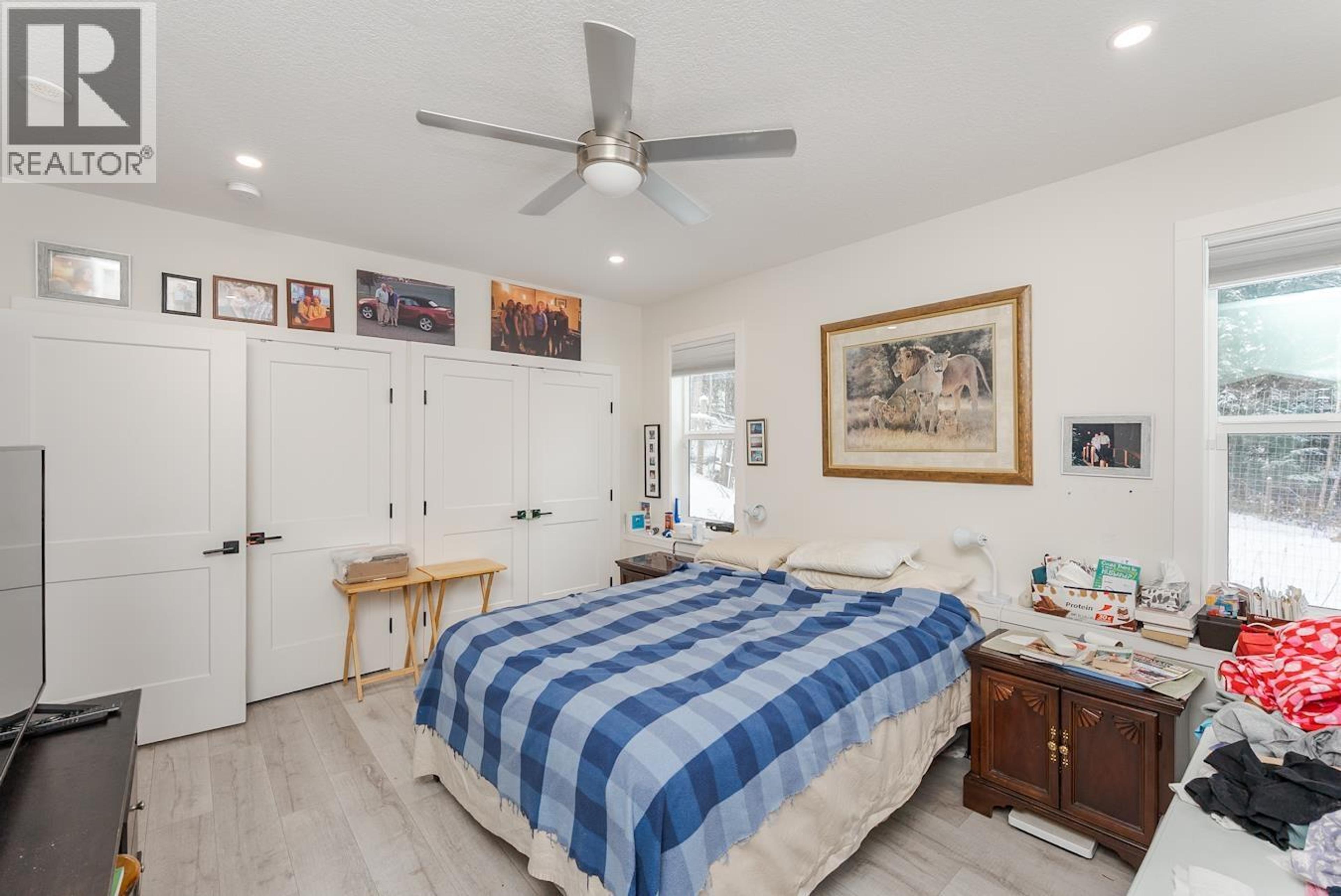 3350 HILLSIDE DRIVE - 33