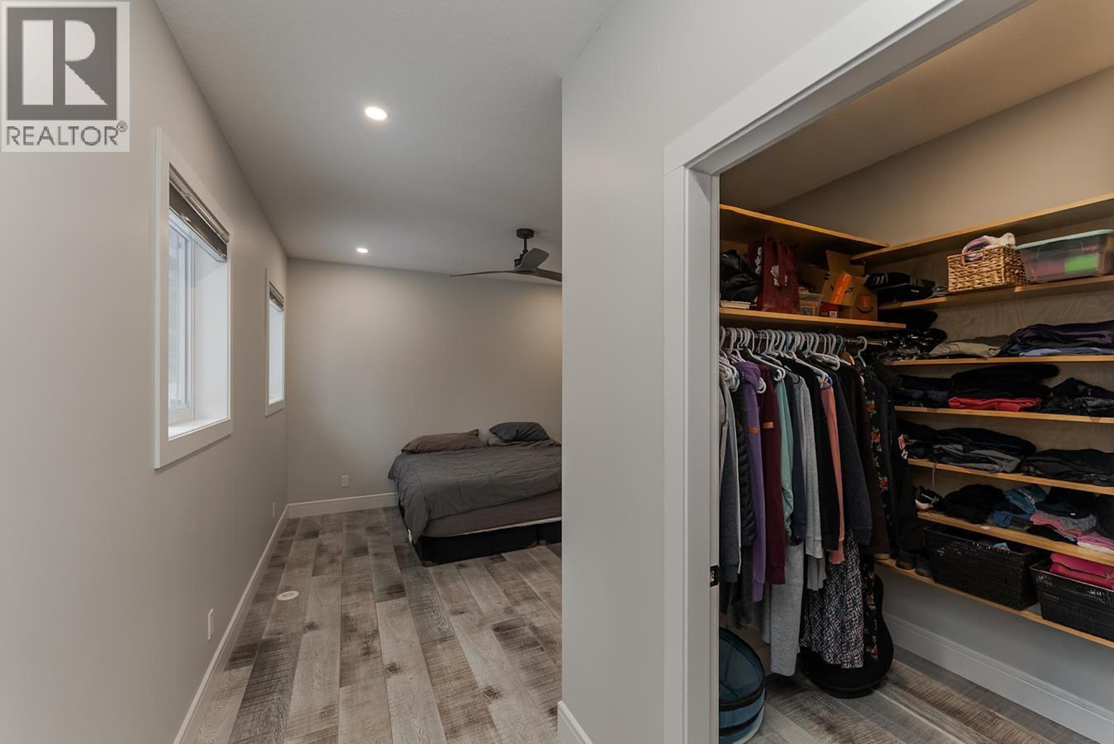 3350 HILLSIDE DRIVE - 14