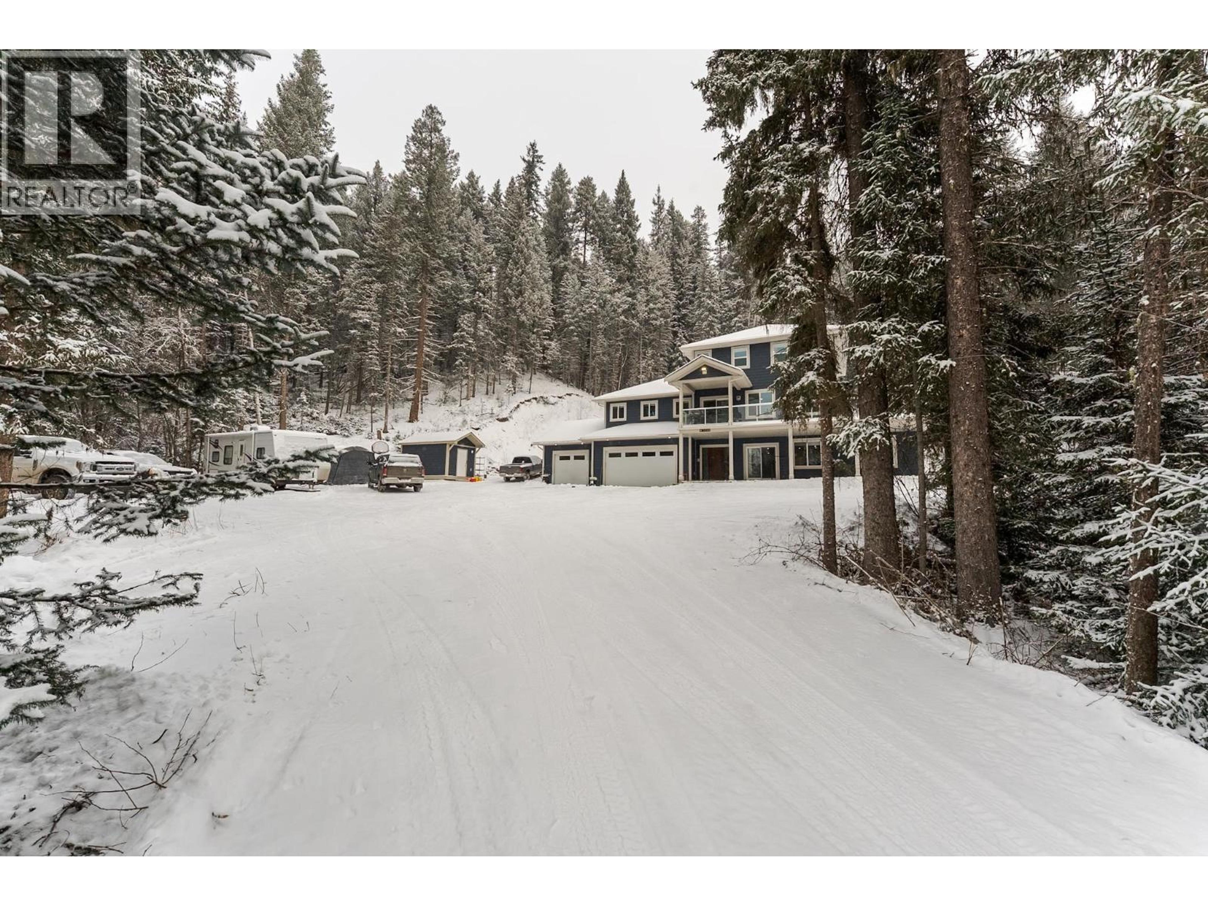 3350 HILLSIDE DRIVE - Main Image