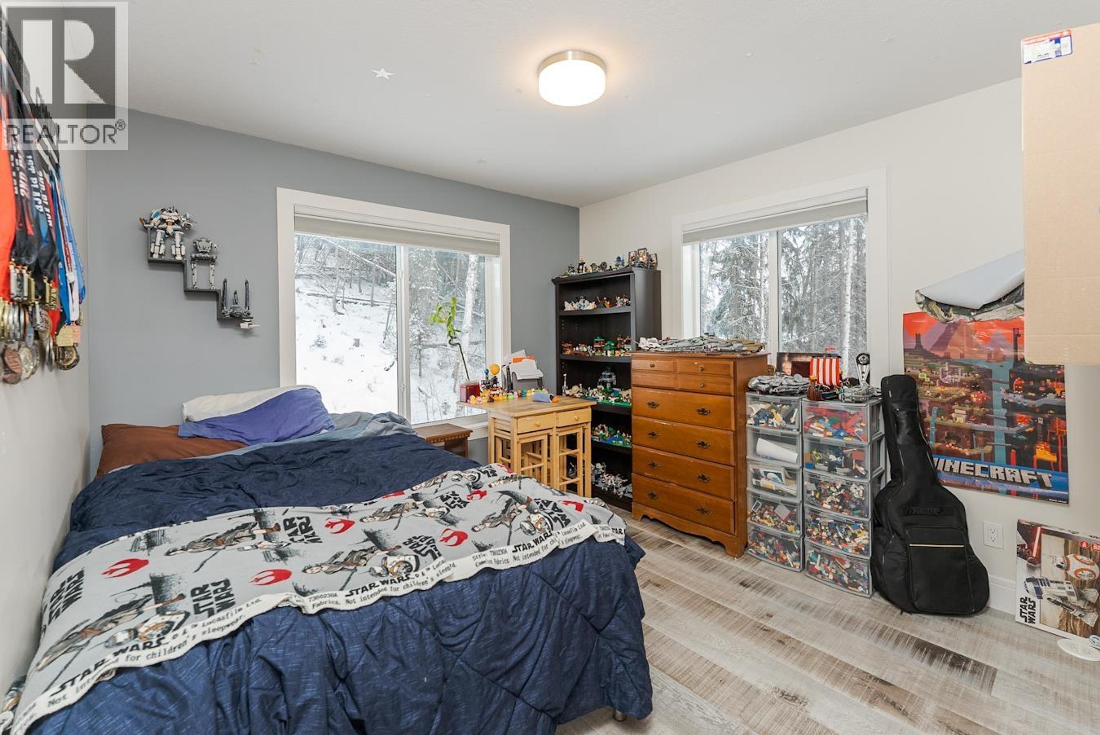 3350 HILLSIDE DRIVE - 22