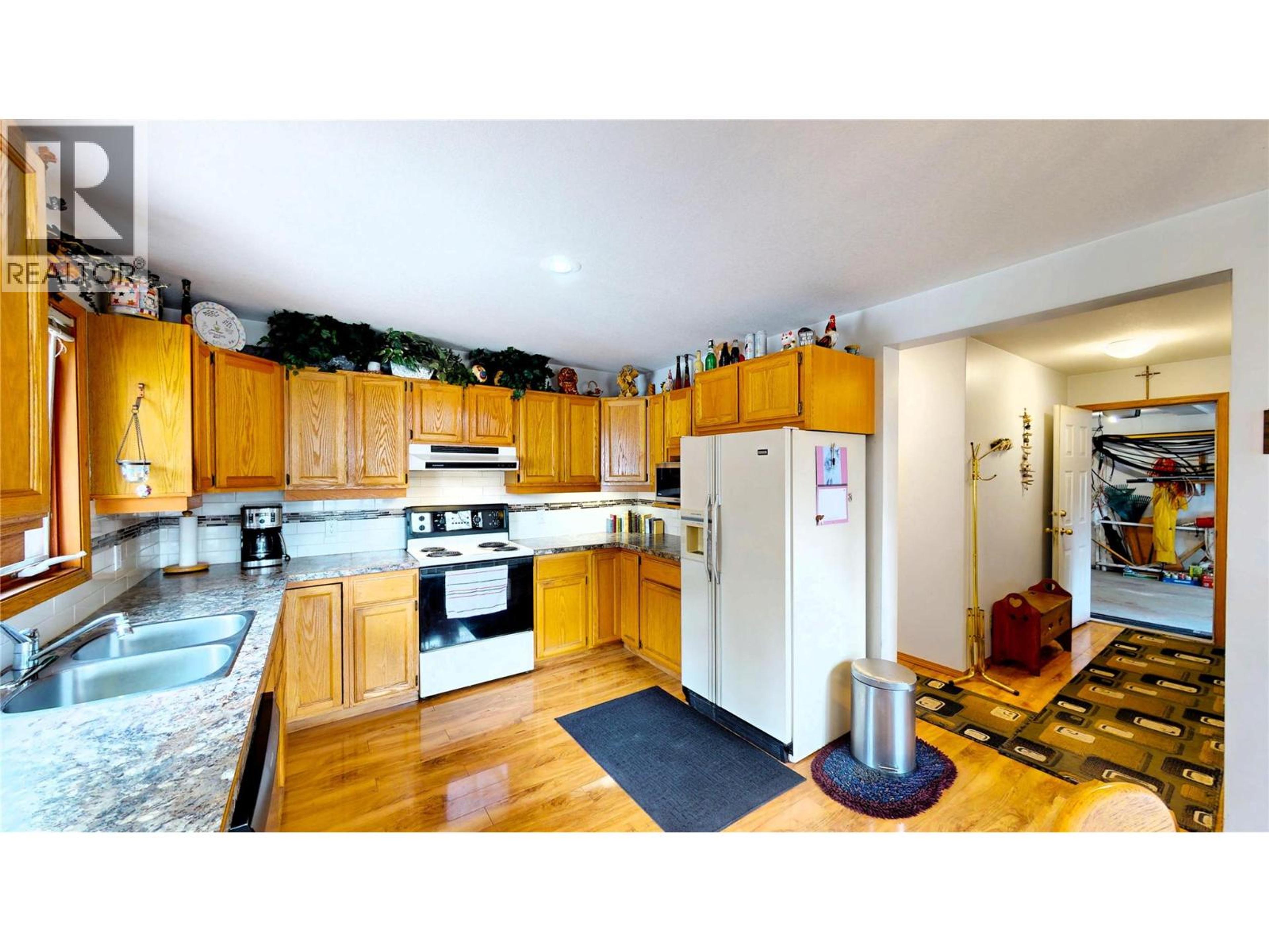 7319 GLACIER DRIVE - 16