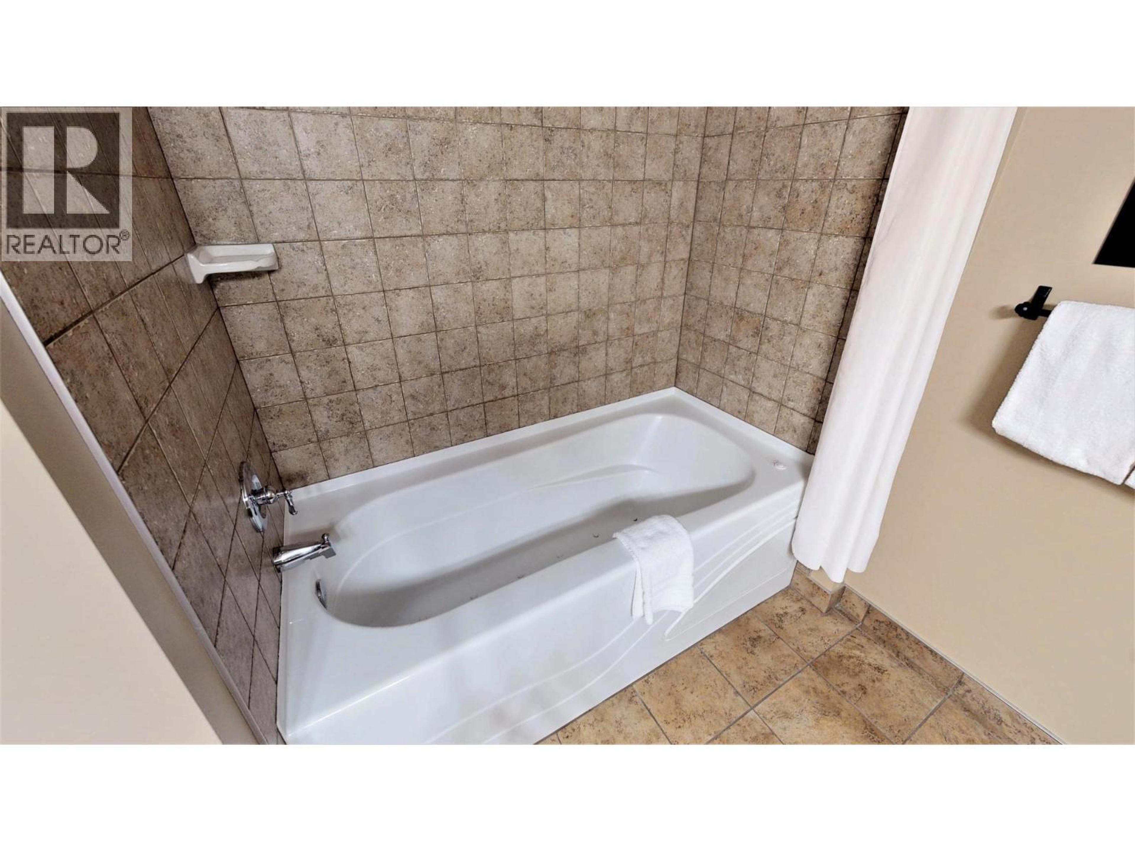 #415 Q 400 BIGHORN BOULEVARD - 32