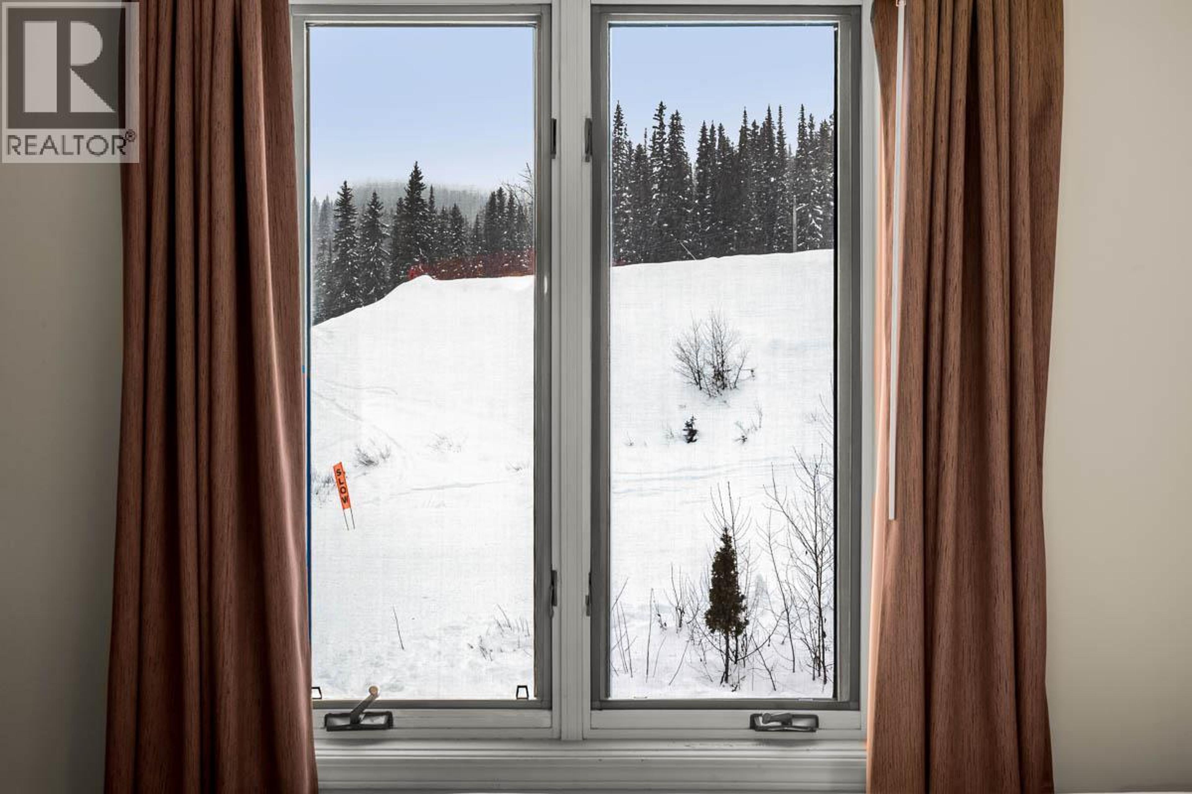 #205/211 3220 VILLAGE WAY - 17