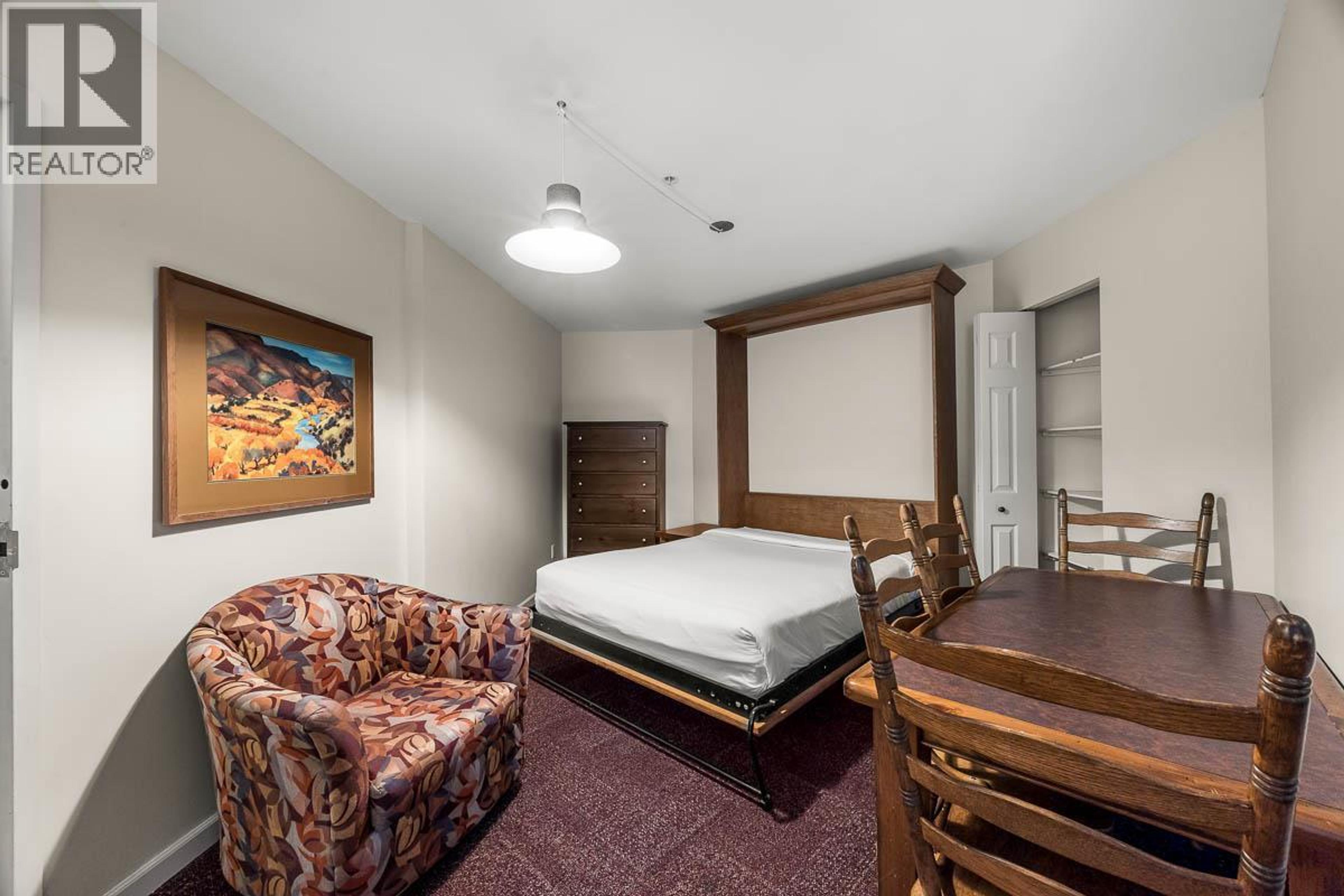 #205/211 3220 VILLAGE WAY - 8