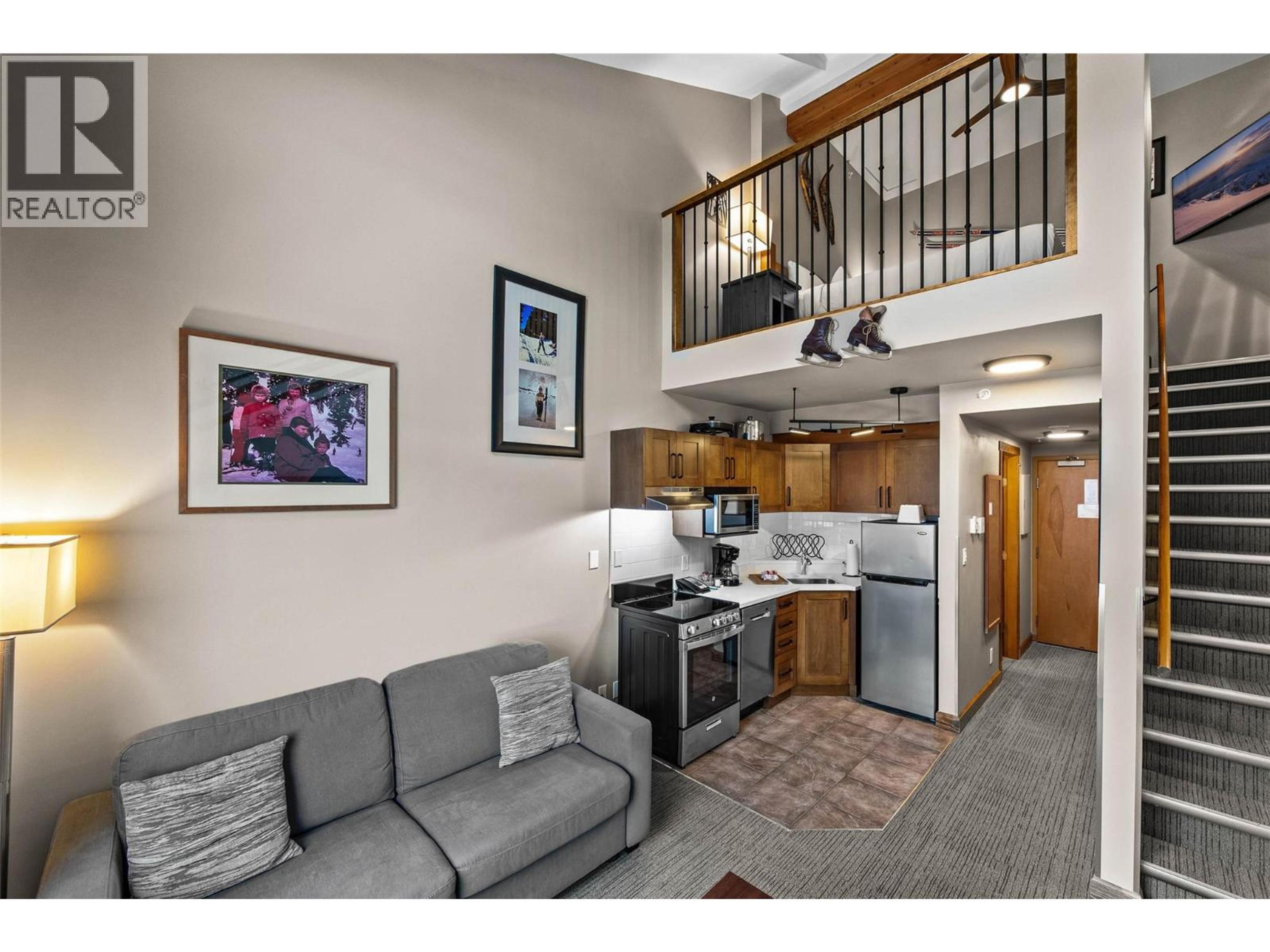 #306 3220 VILLAGE WAY - Image 7