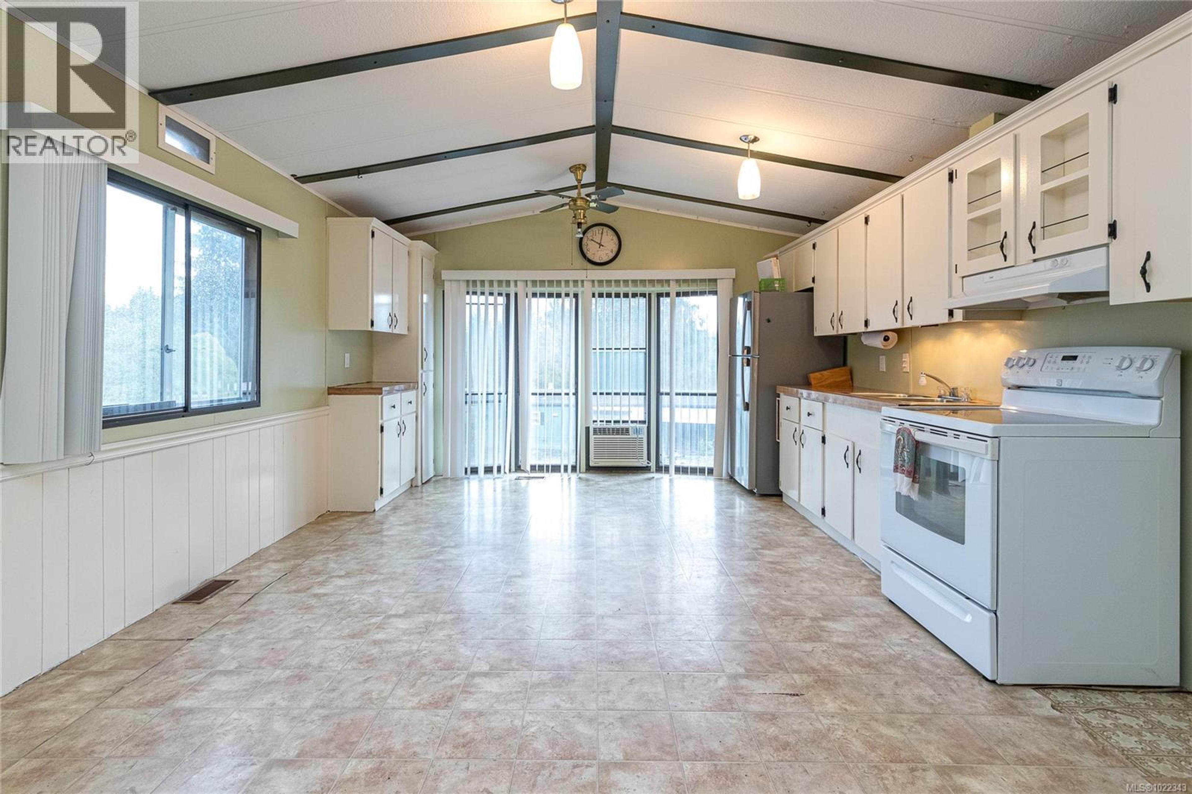 #46 3640 TRANS CANADA HWY - 17