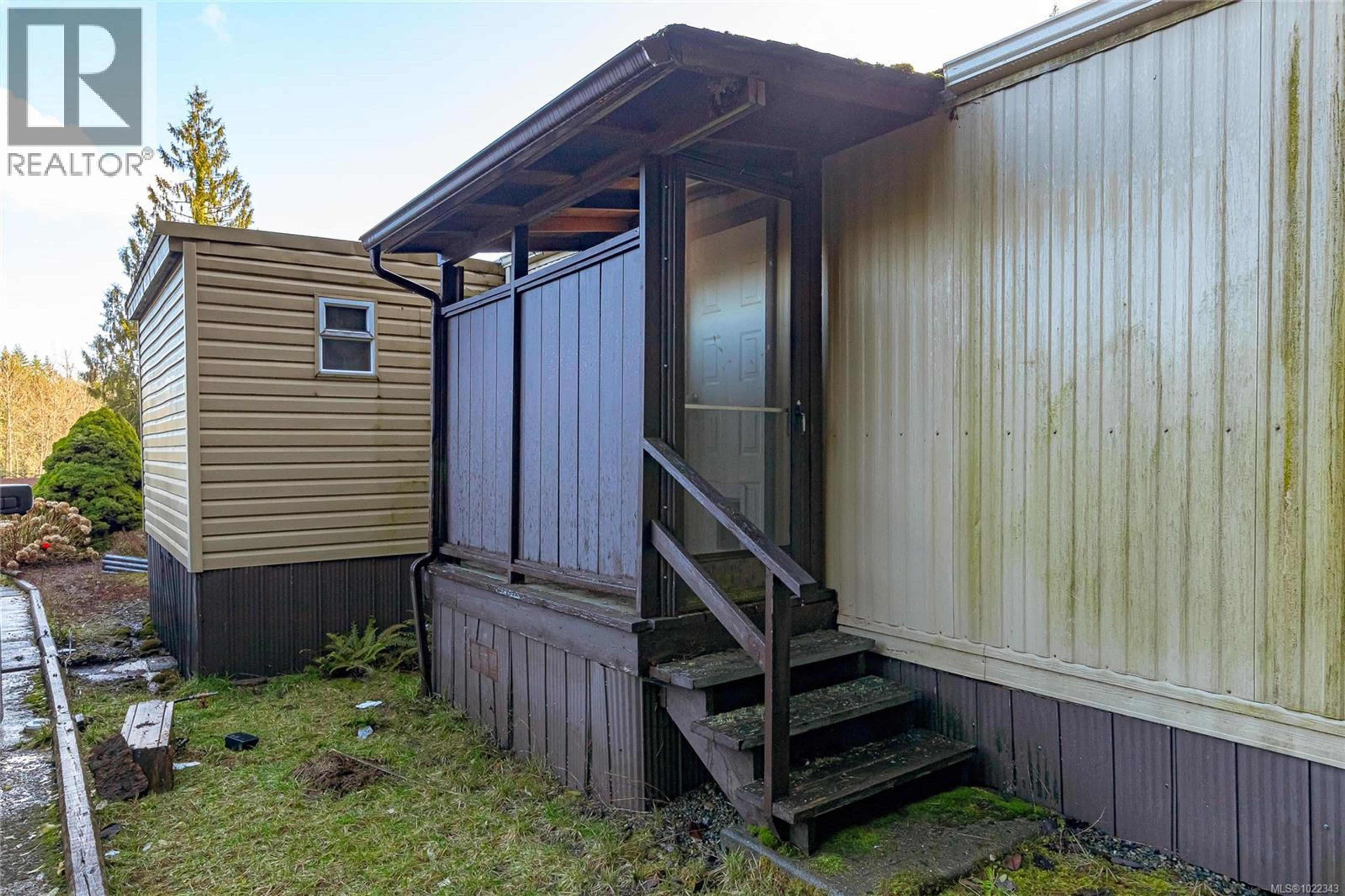 #46 3640 TRANS CANADA HWY - 33