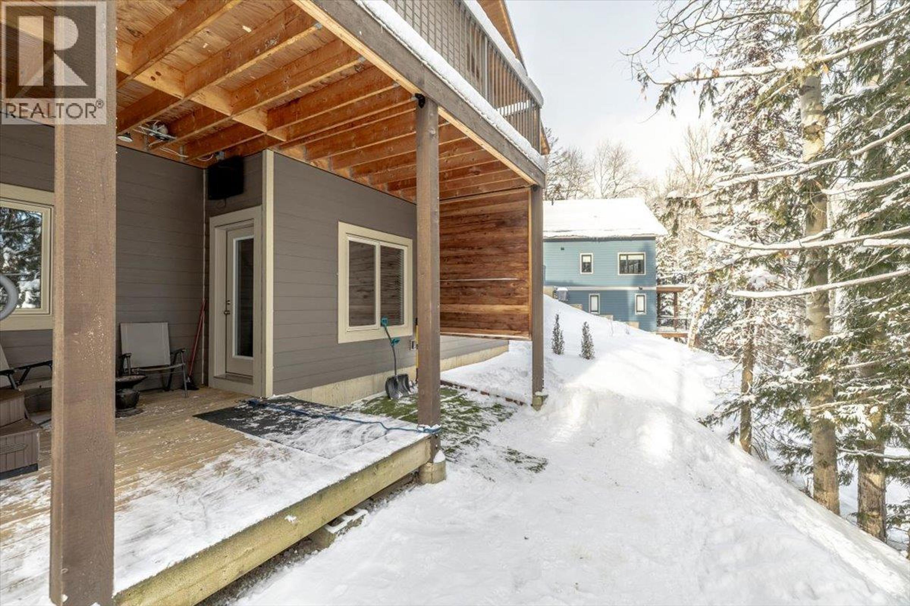 12 ALPINE TRAIL PLACE - 43