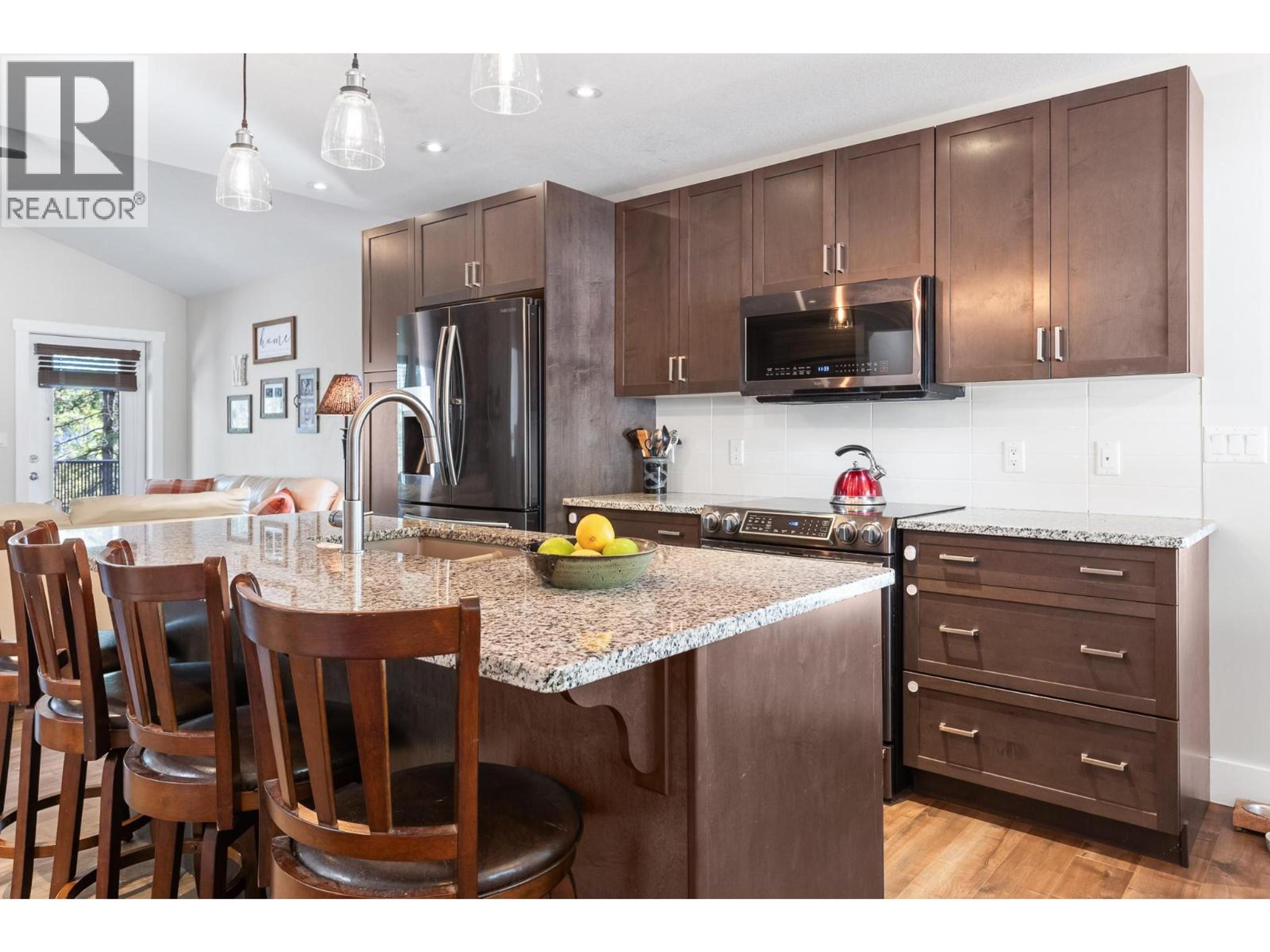 12 ALPINE TRAIL PLACE - 15