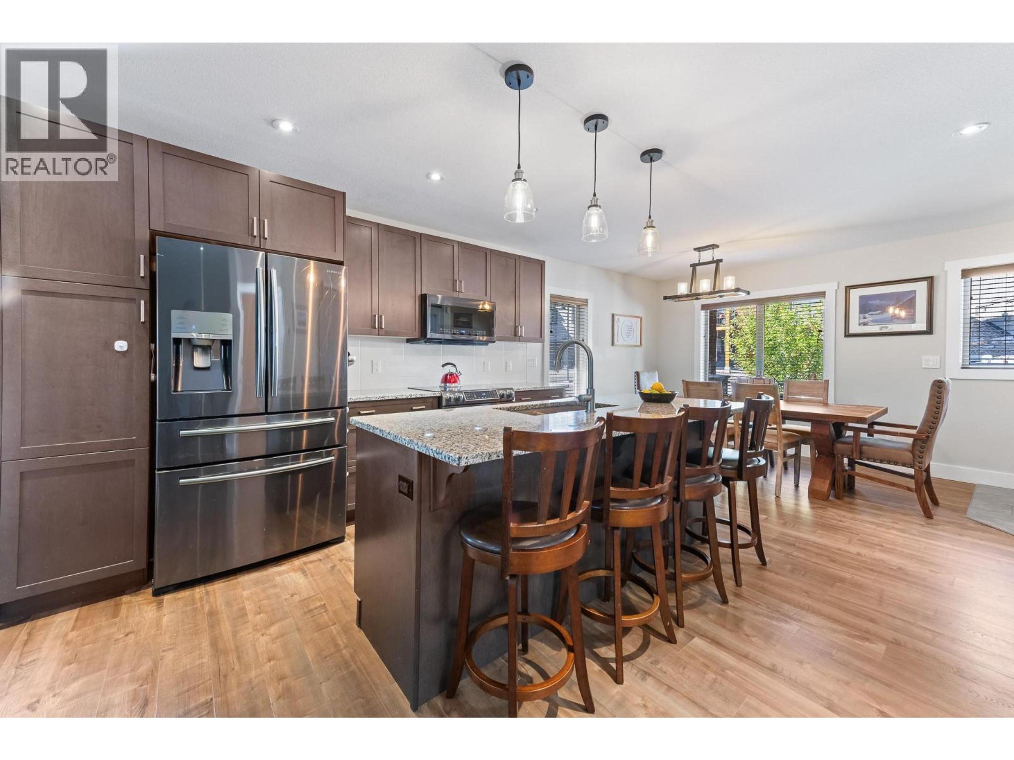 12 ALPINE TRAIL PLACE - 14