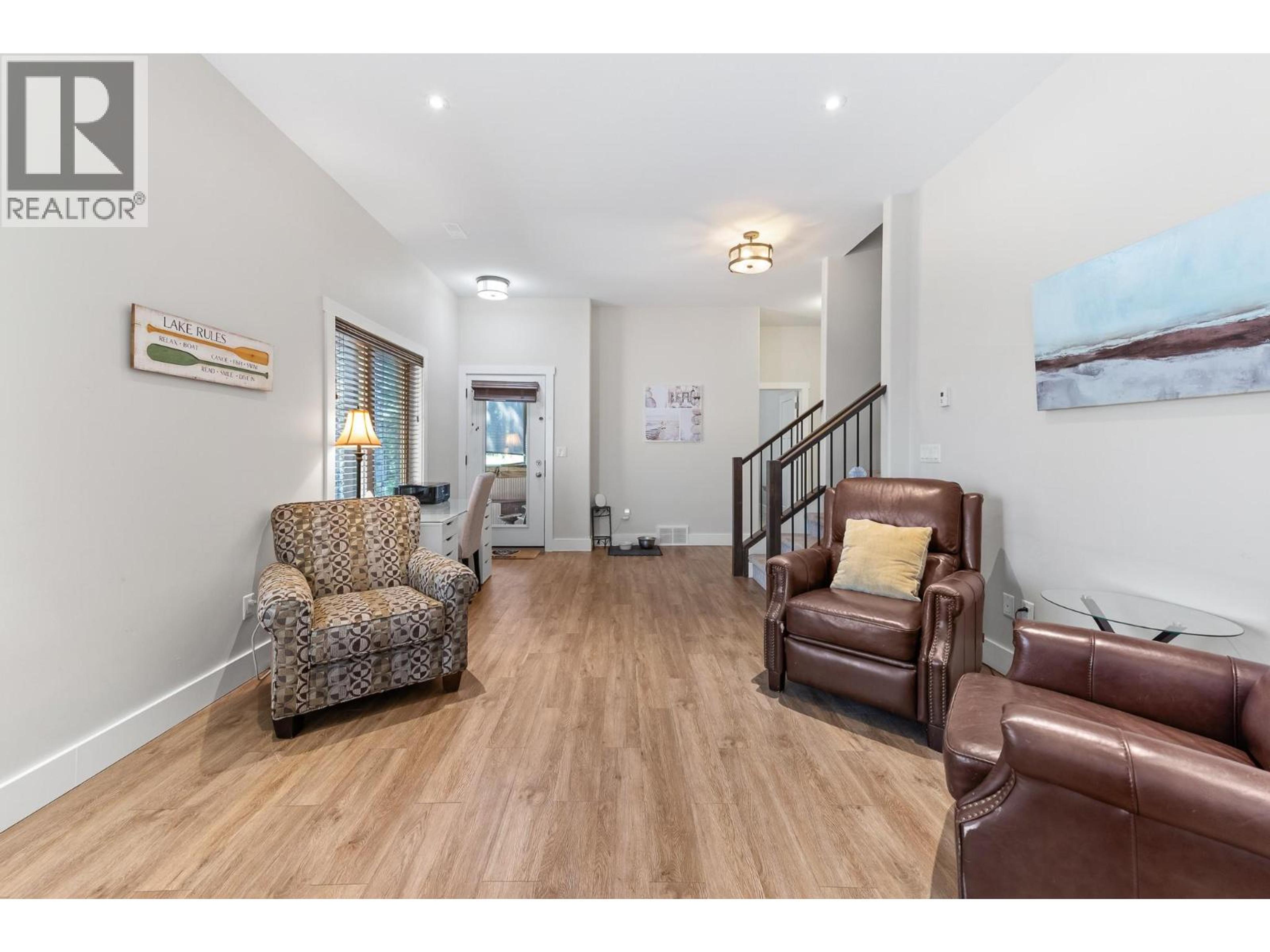 12 ALPINE TRAIL PLACE - 27