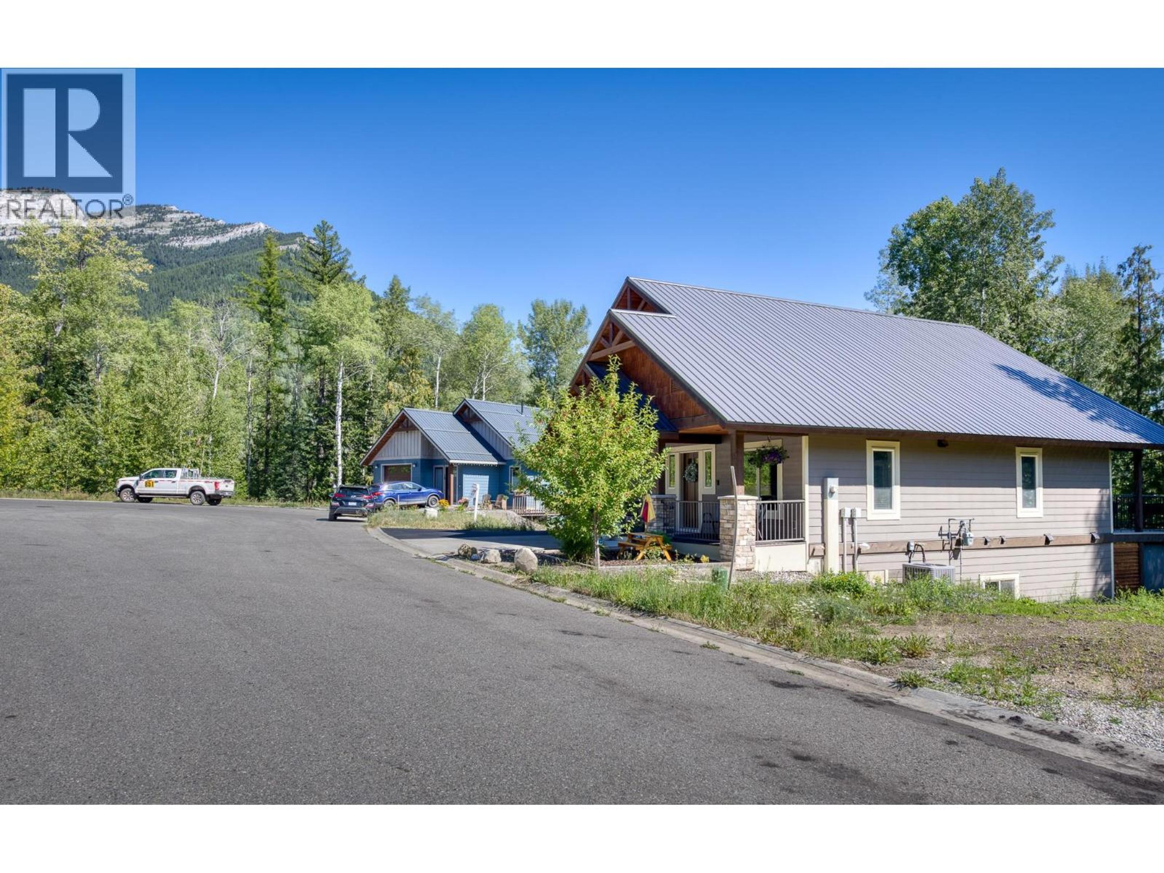 12 ALPINE TRAIL PLACE - 8