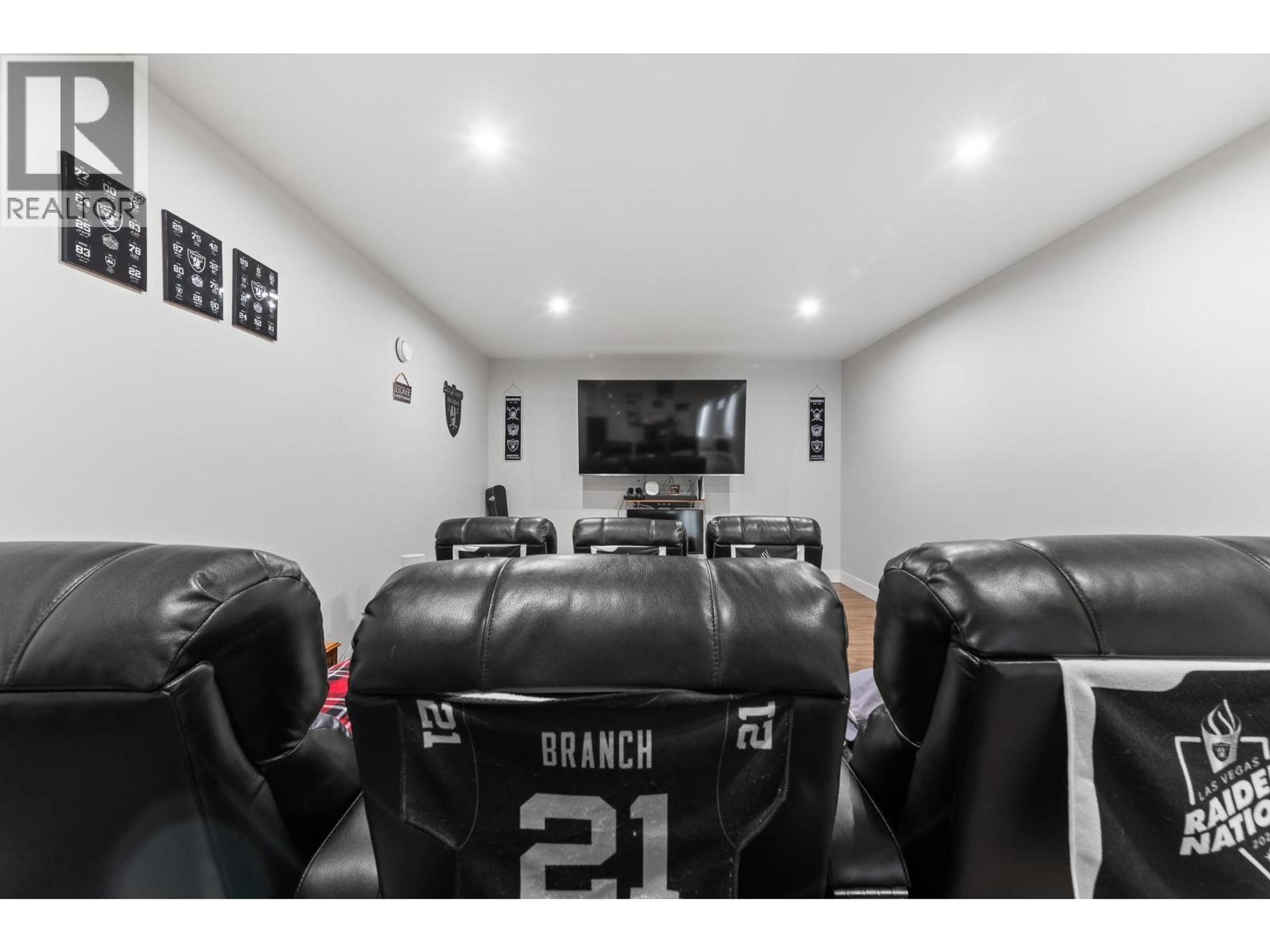 12 ALPINE TRAIL PLACE - 33