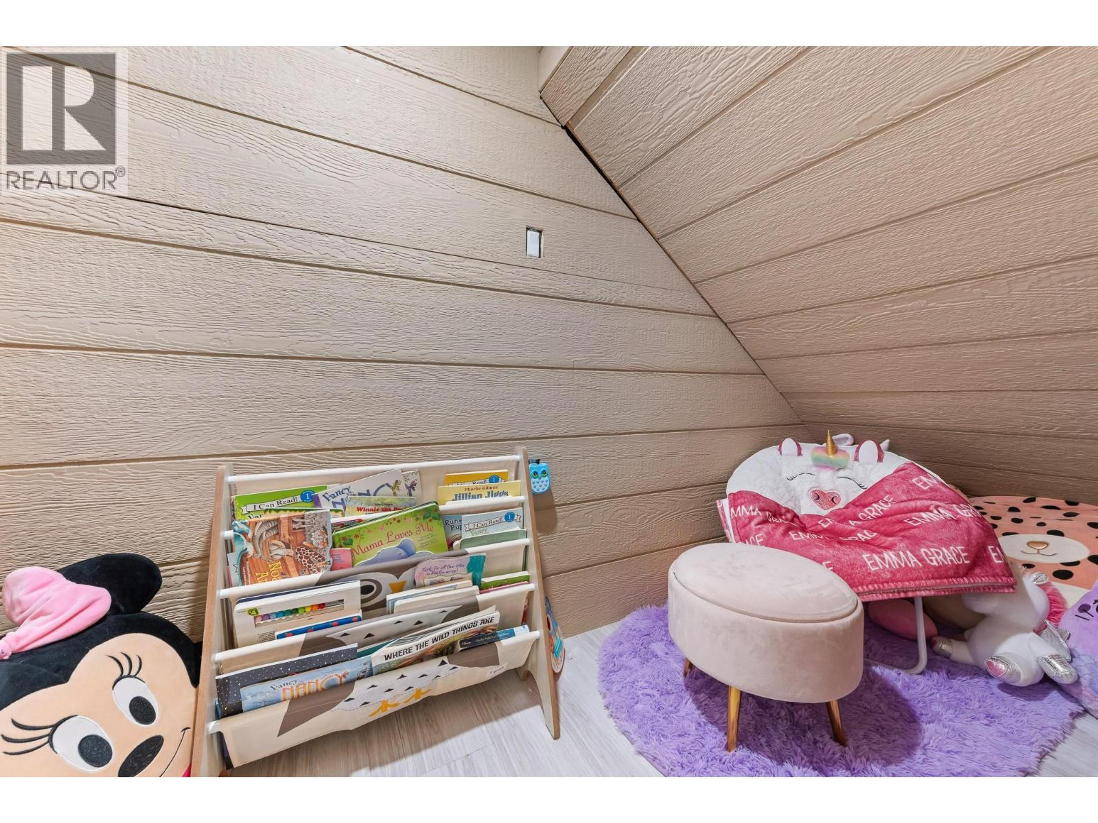 12 ALPINE TRAIL PLACE - 31