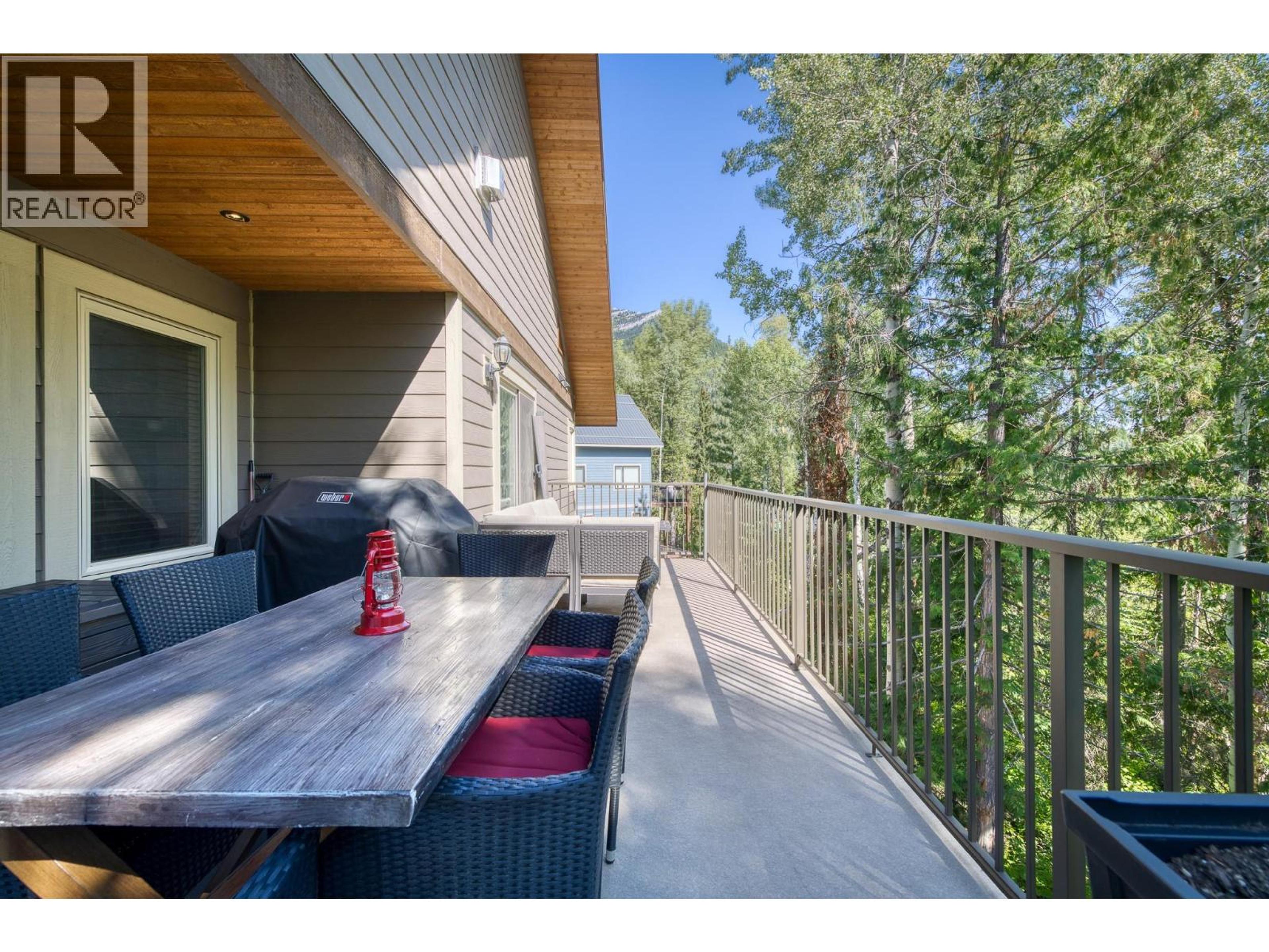 12 ALPINE TRAIL PLACE - 46