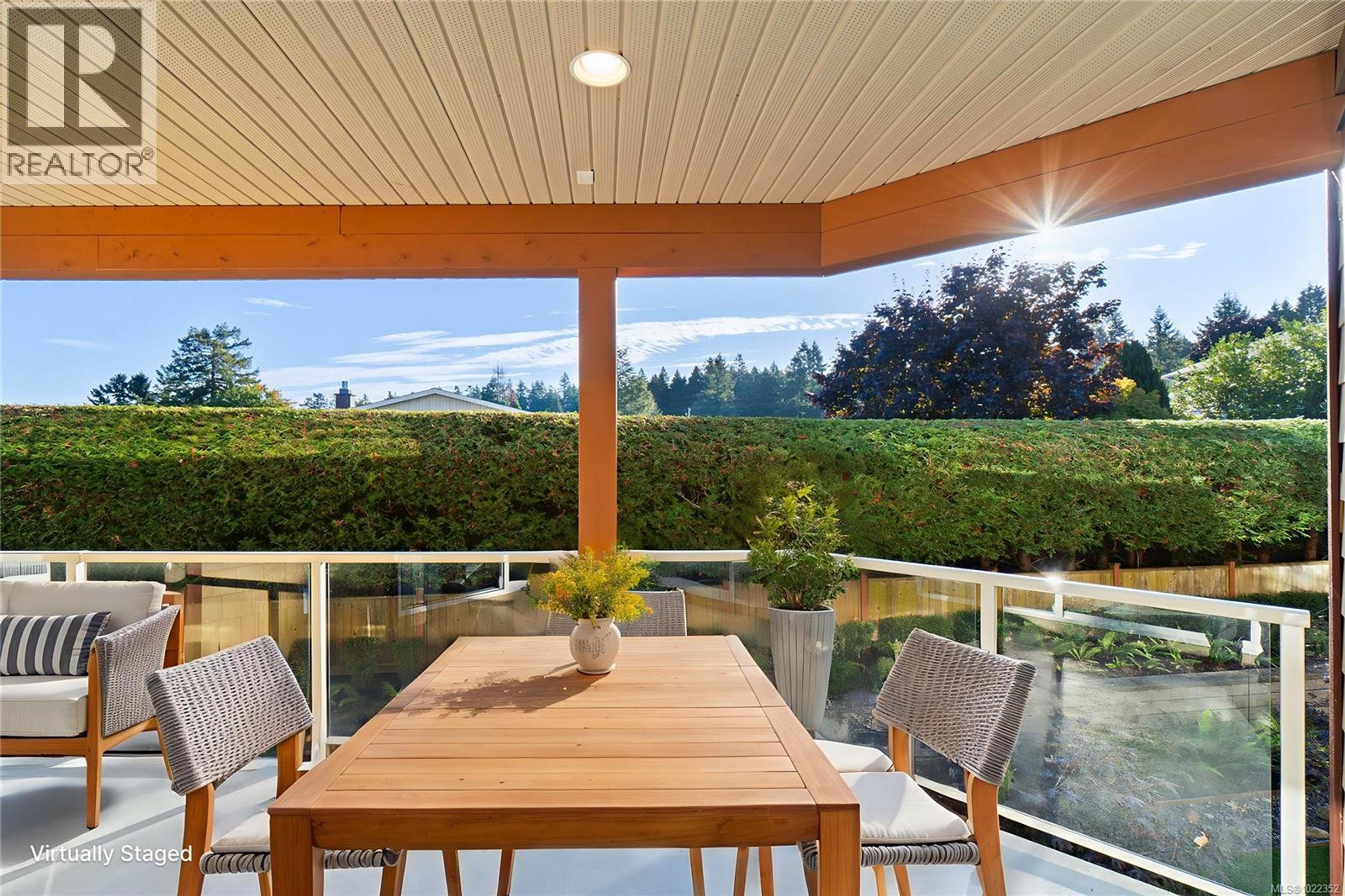 #203 439 COLLEGE RD - 43