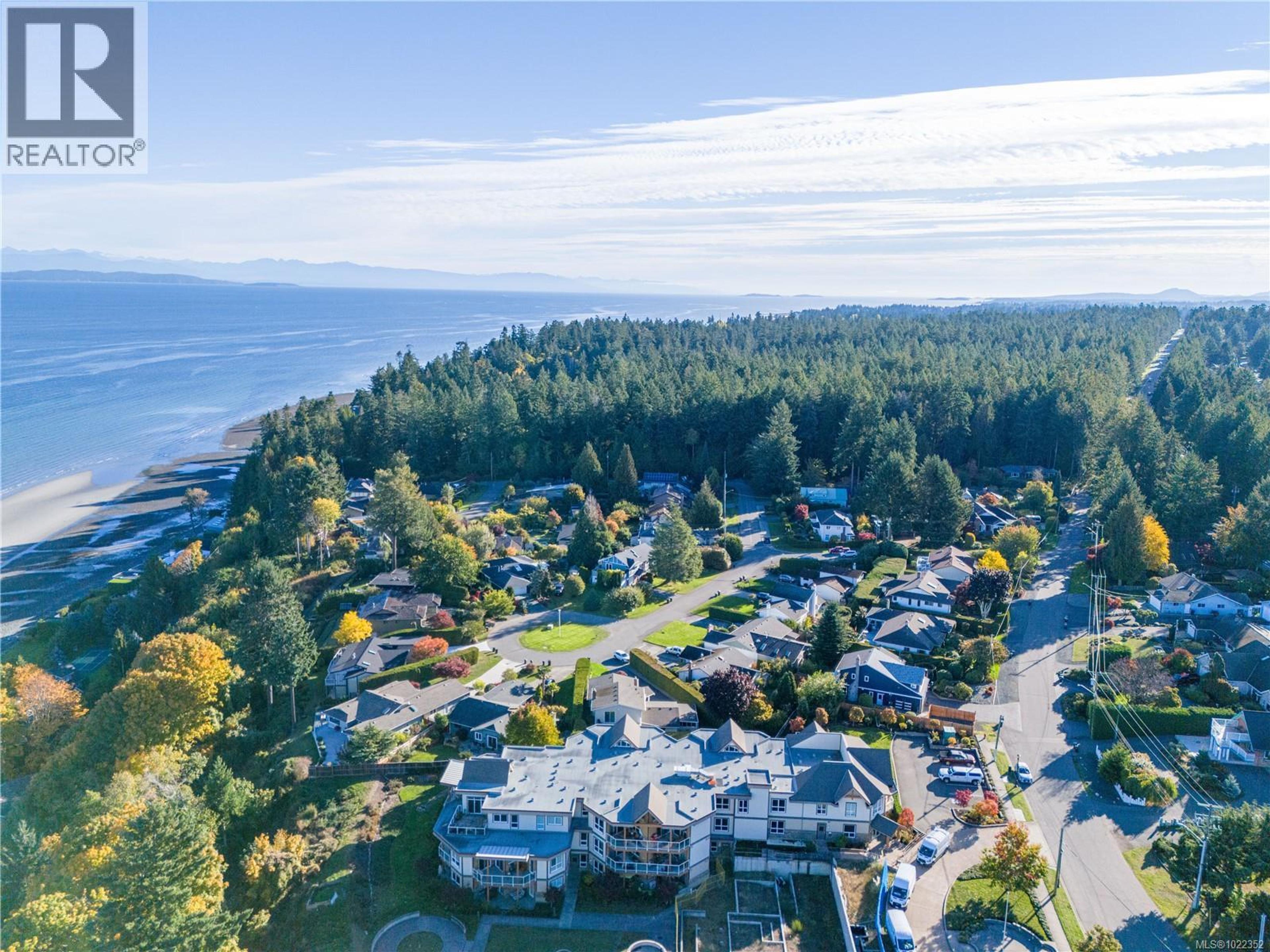 #203 439 COLLEGE RD - 55