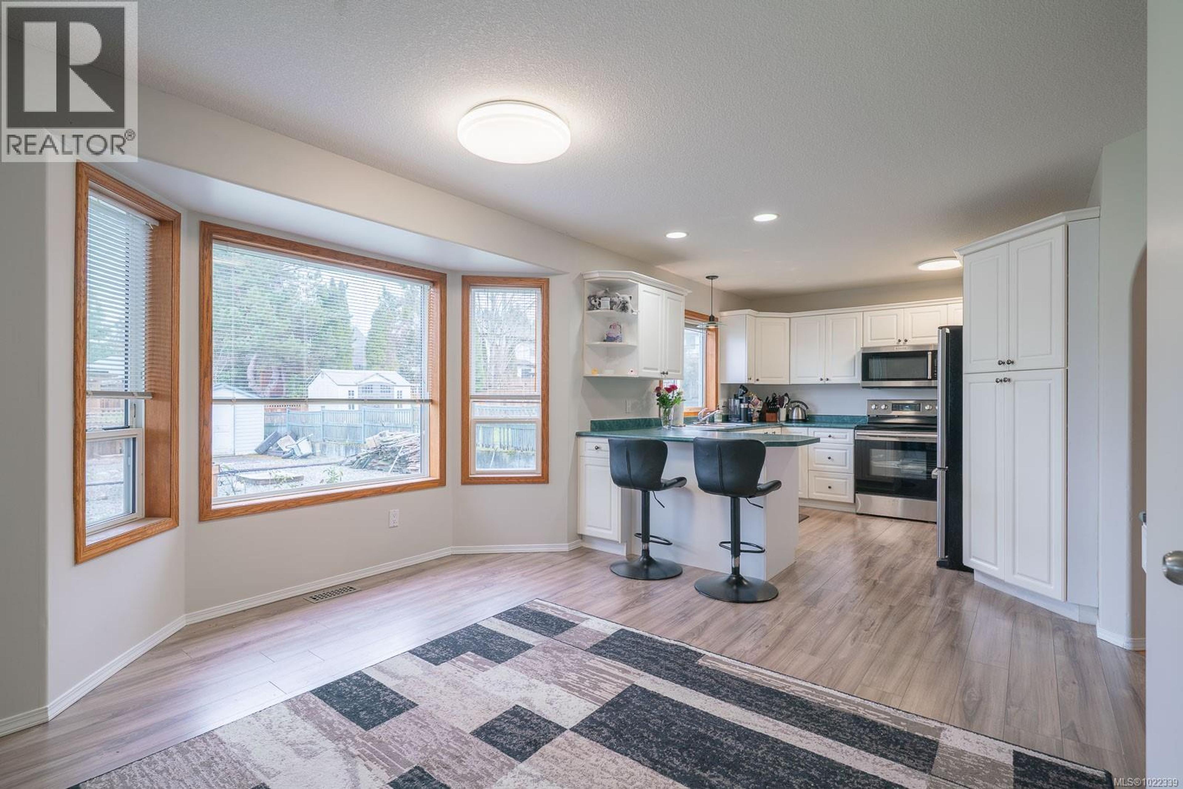 973 OLIVER TERR - 10