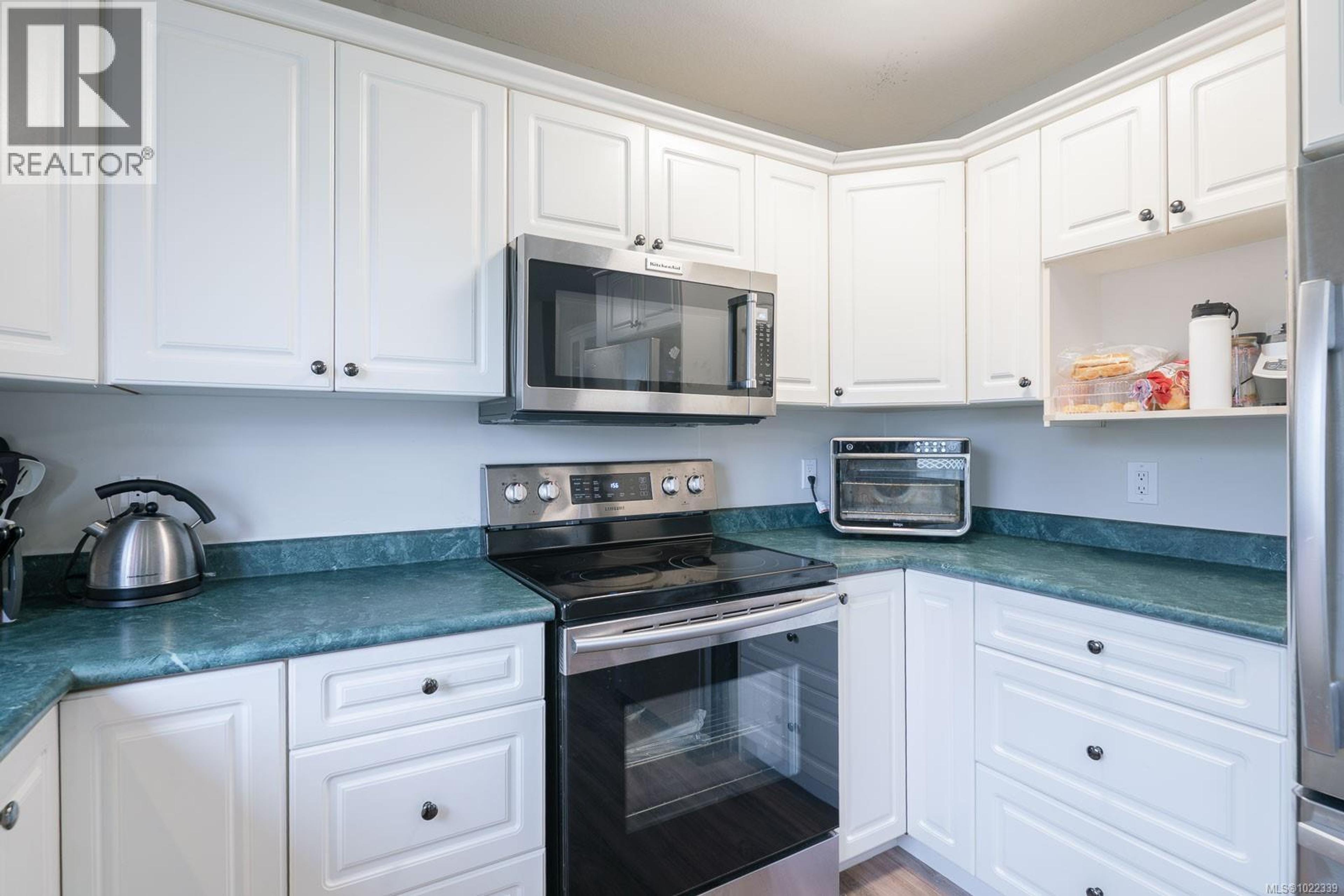 973 OLIVER TERR - 14