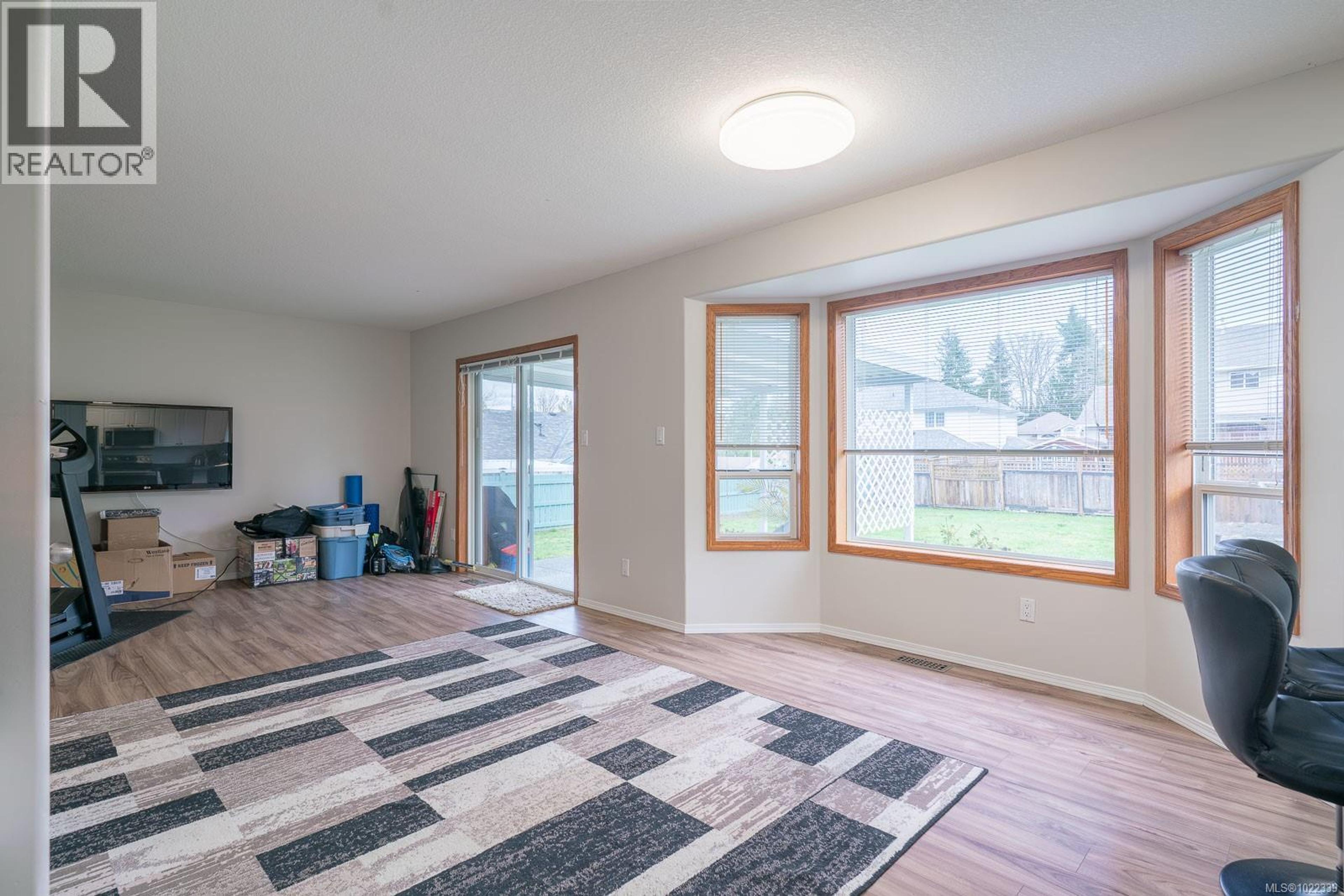 973 OLIVER TERR - 11