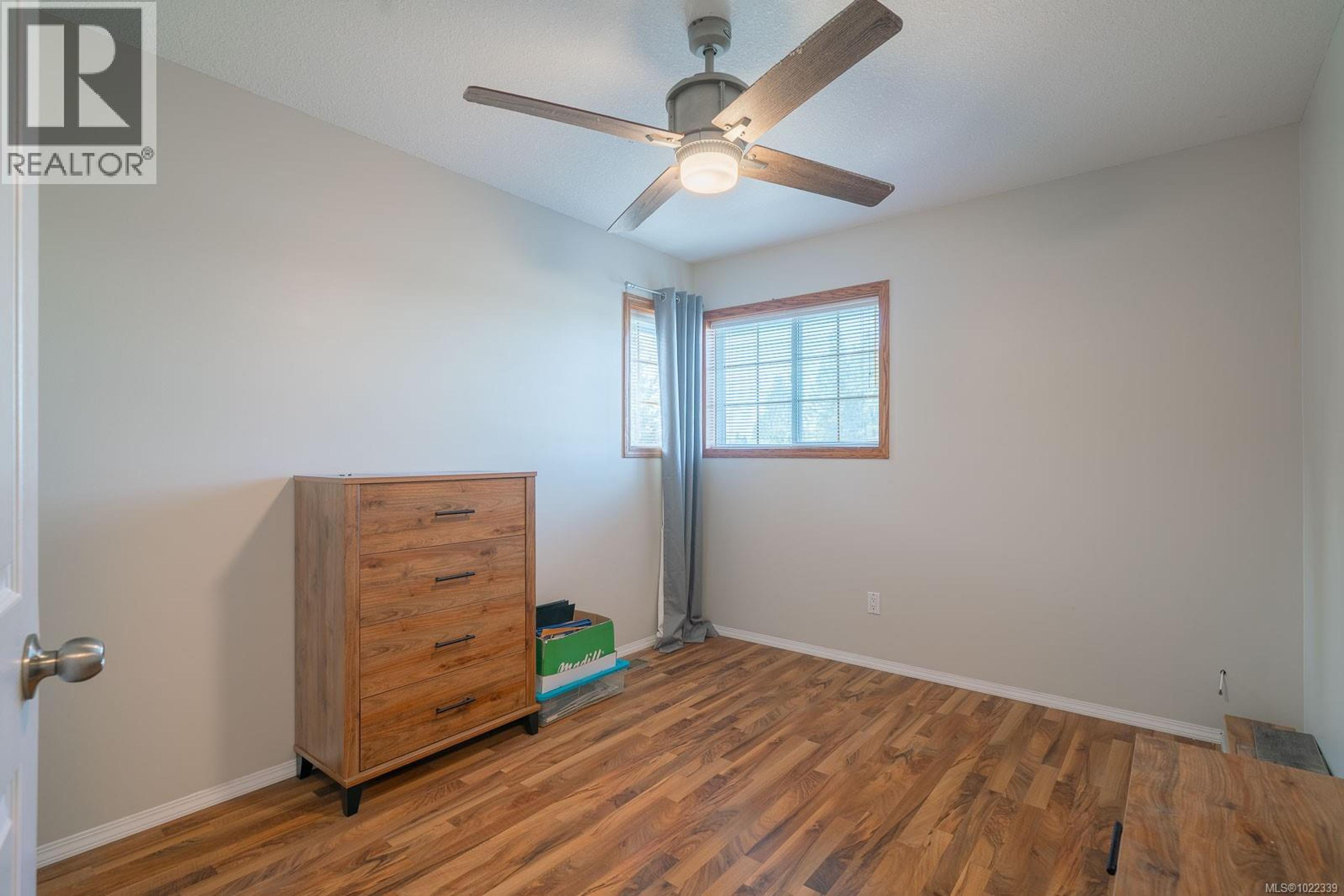 973 OLIVER TERR - 25