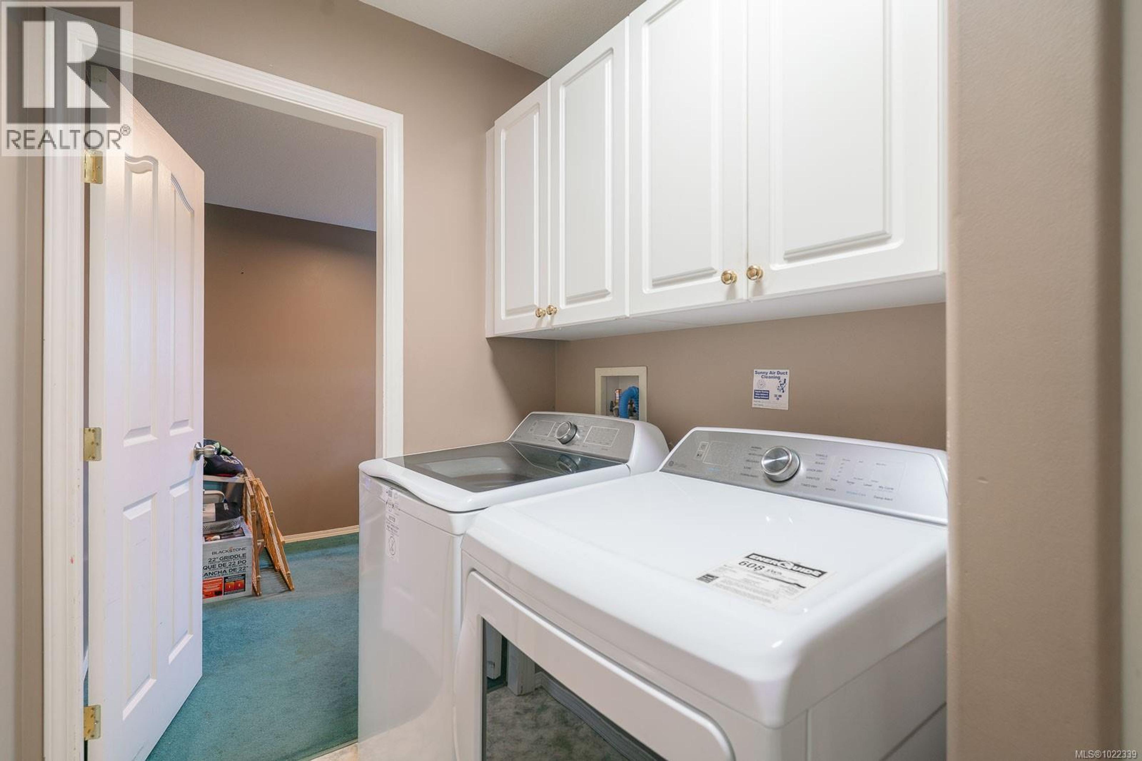 973 OLIVER TERR - 26