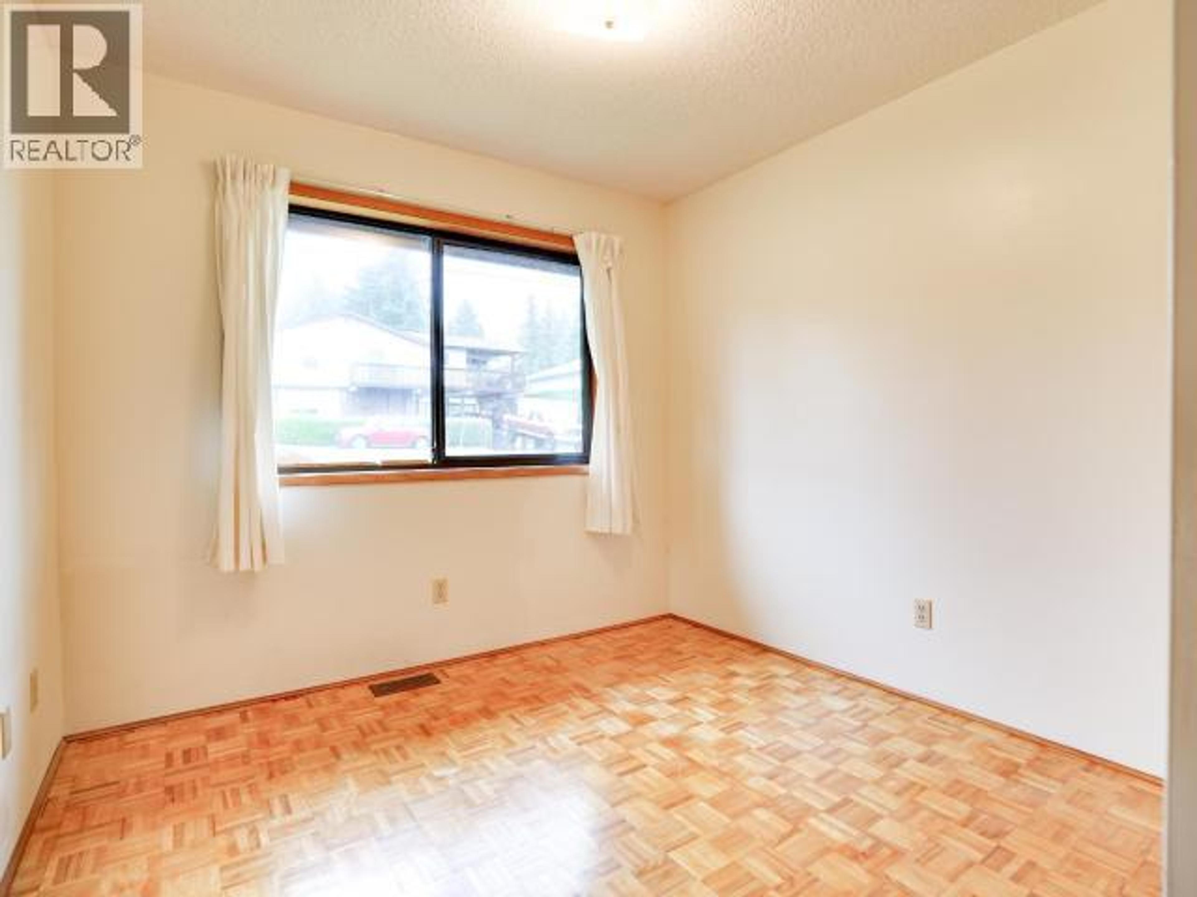 4781 REDONDA AVE - 18