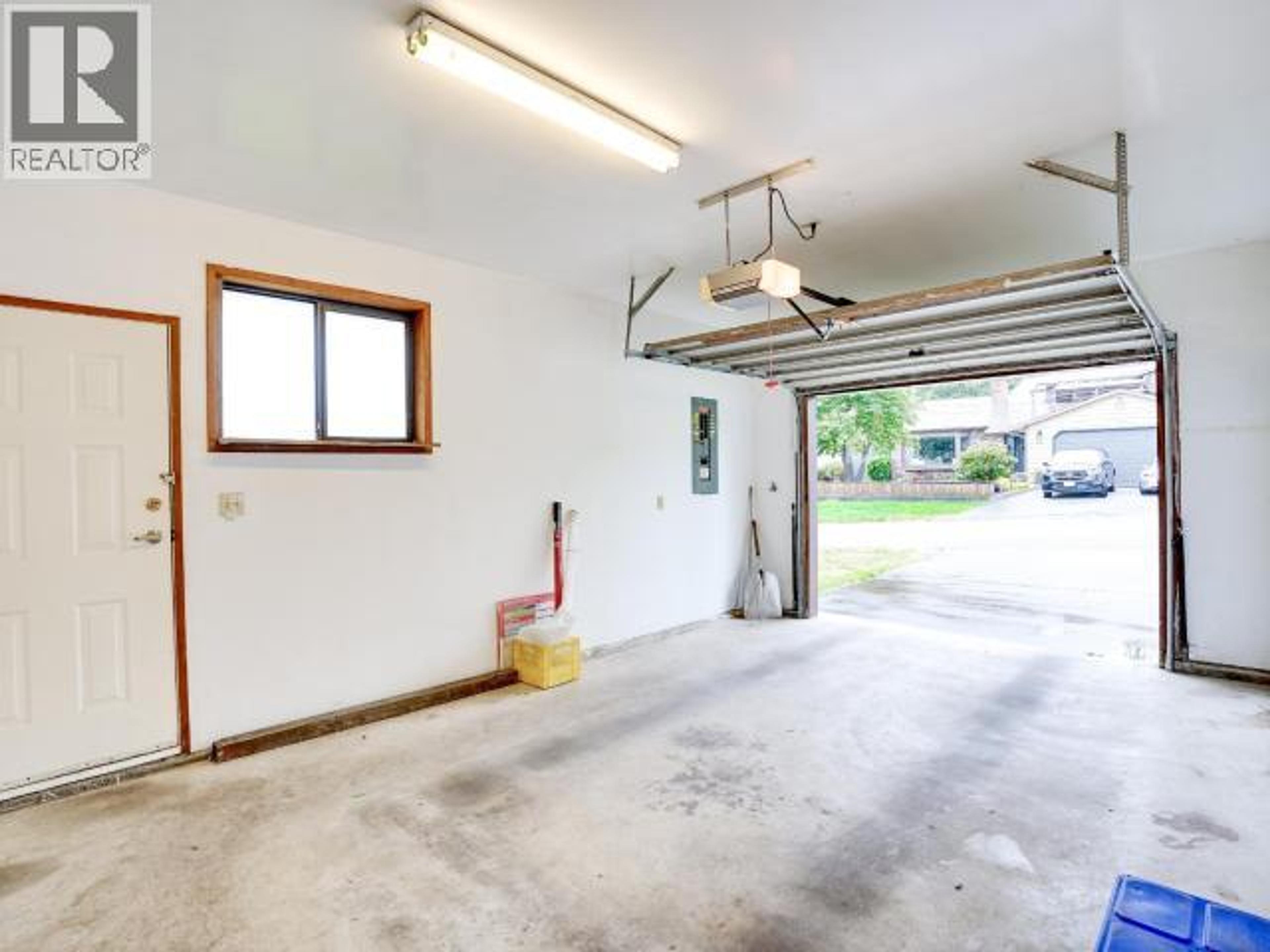 4781 REDONDA AVE - 21