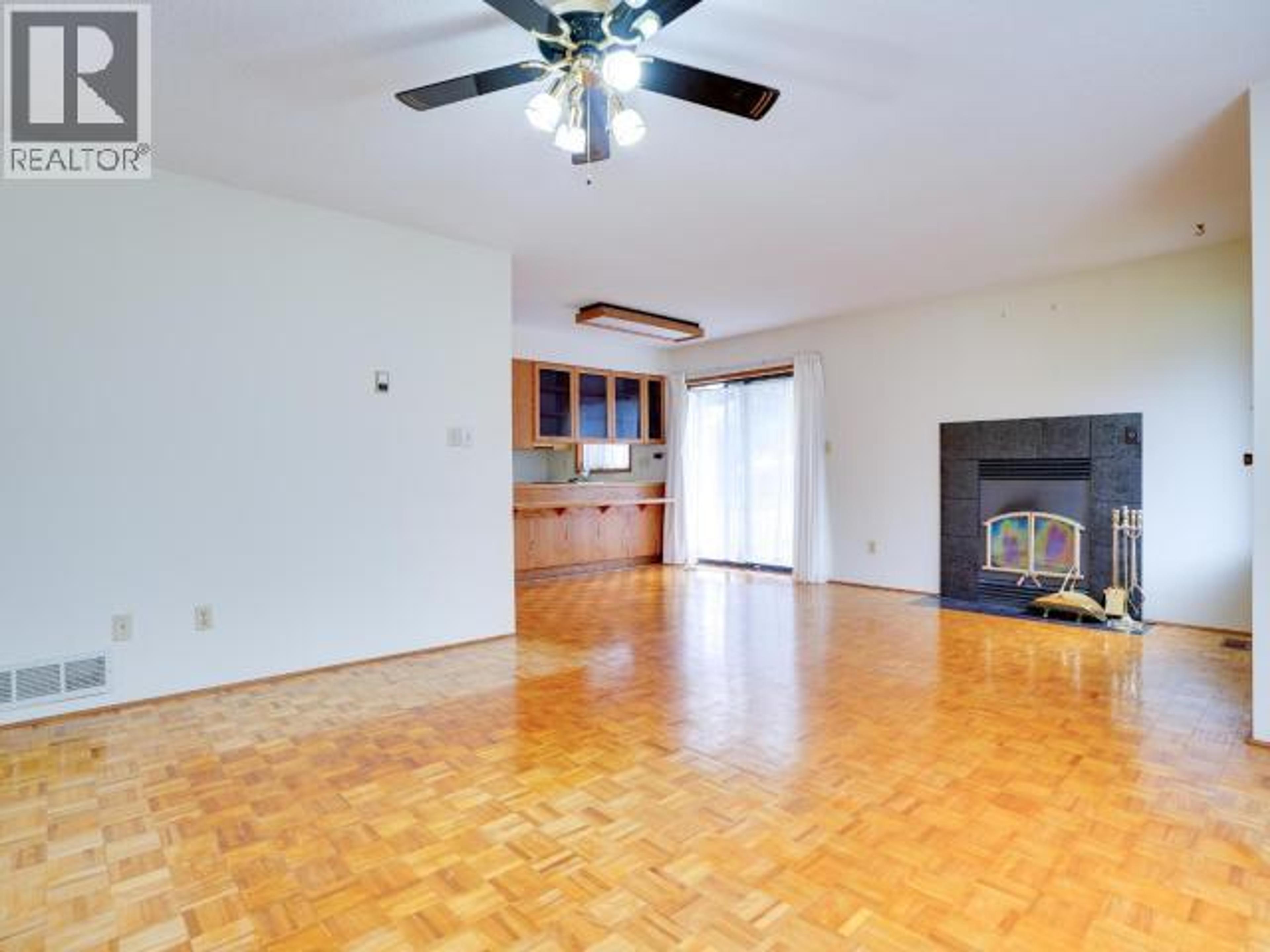 4781 REDONDA AVE - 5