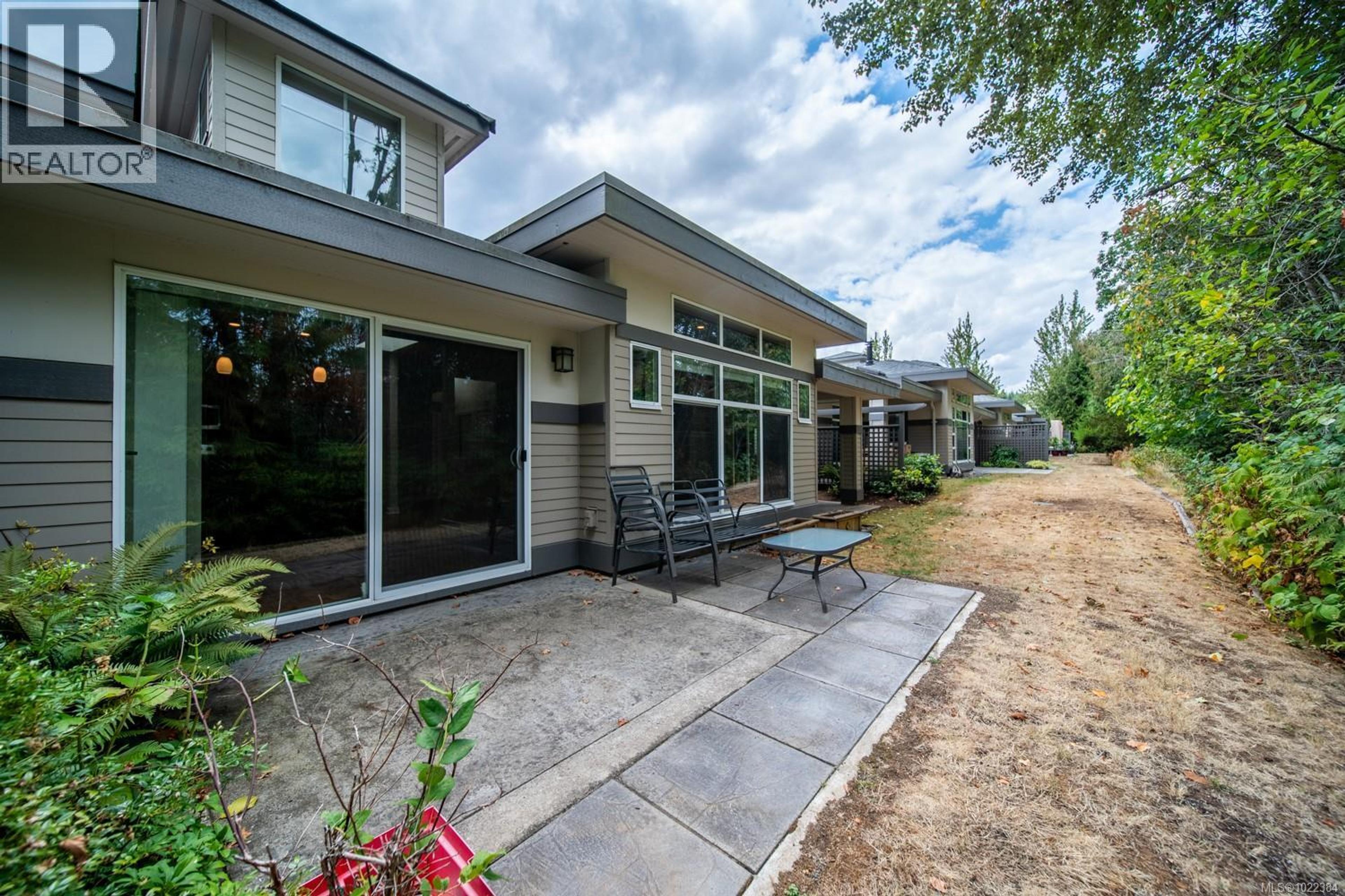 #5 500 CORFIELD ST - 23