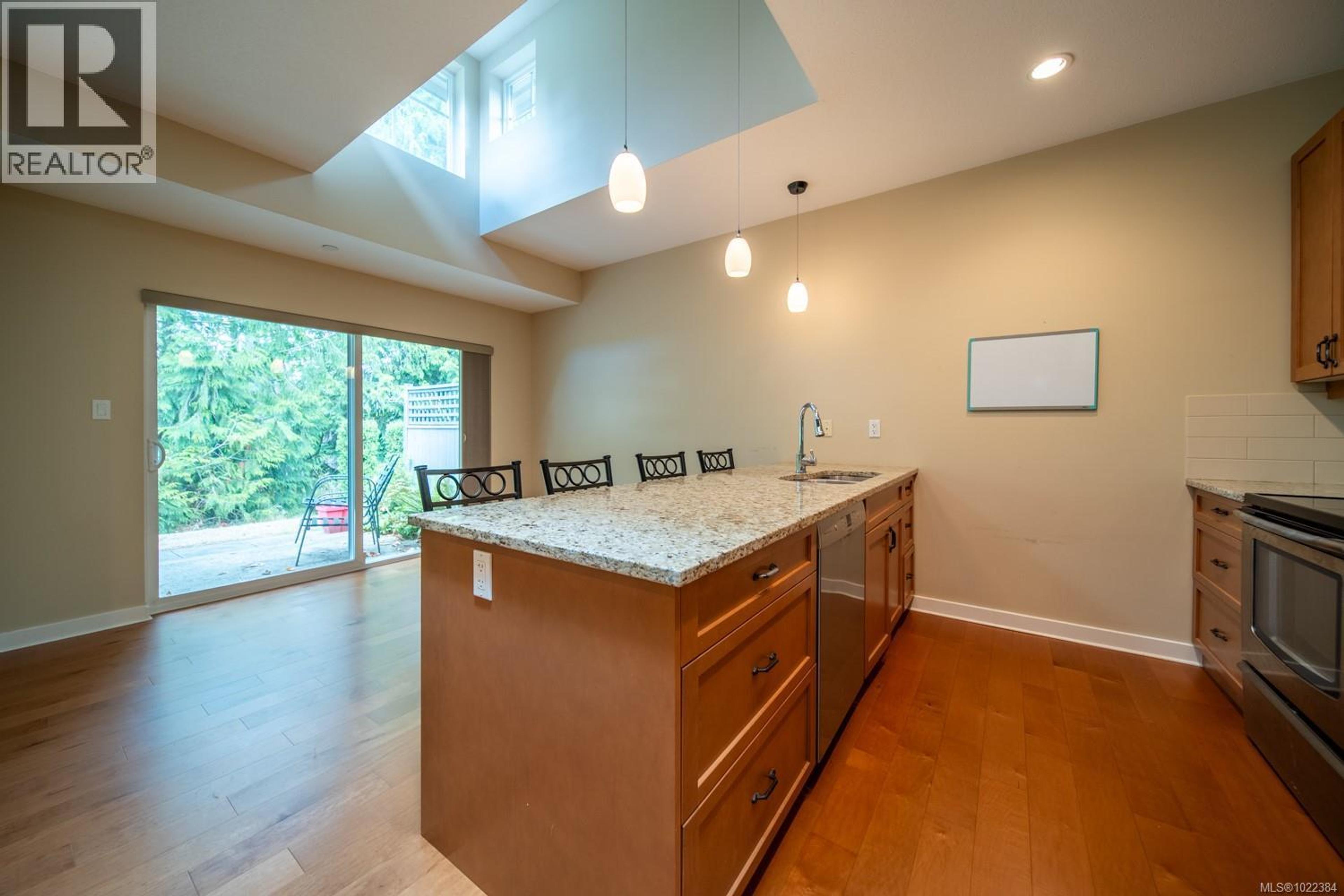 #5 500 CORFIELD ST - 5