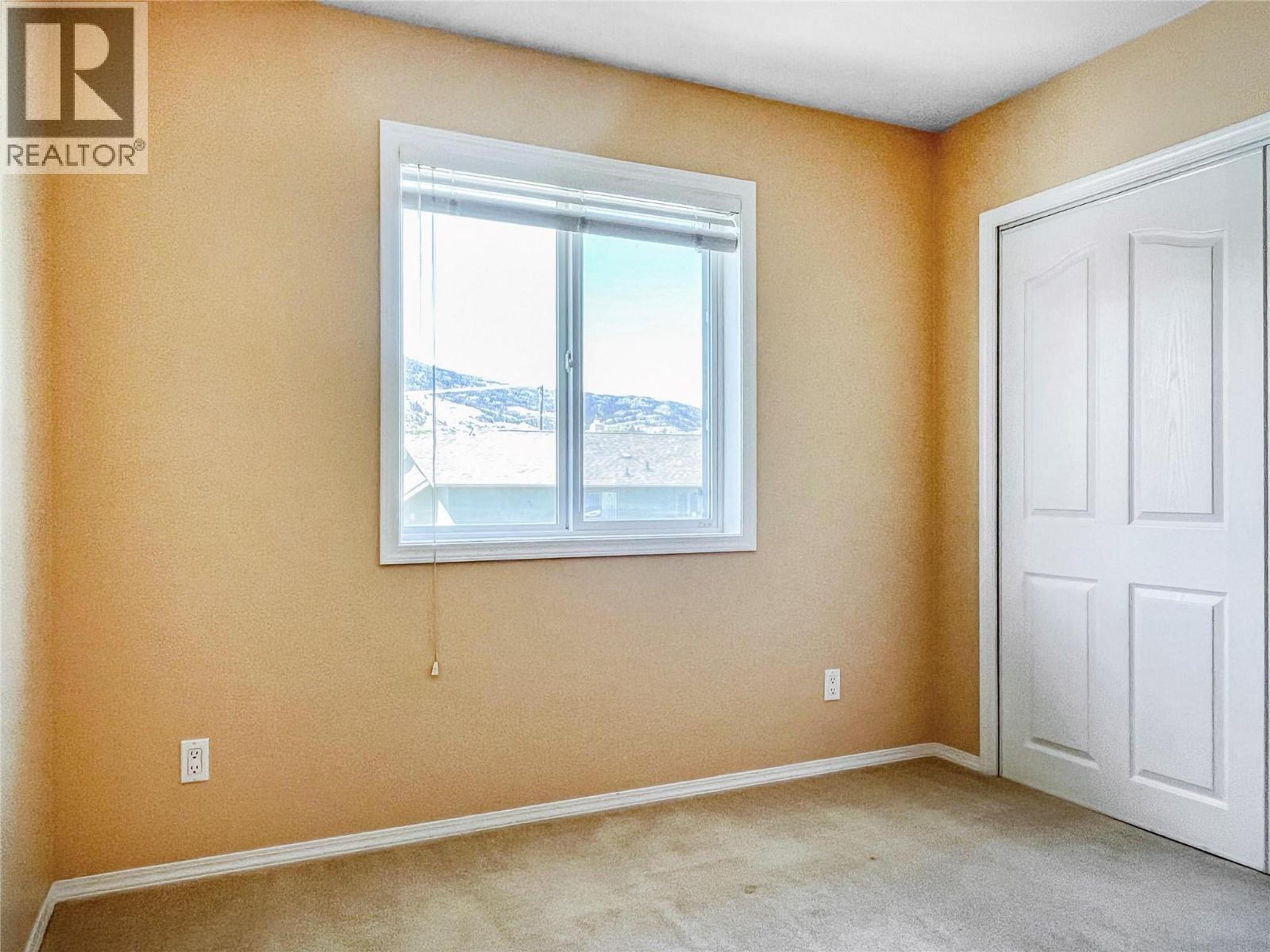 4 8507 70TH AVENUE - 27