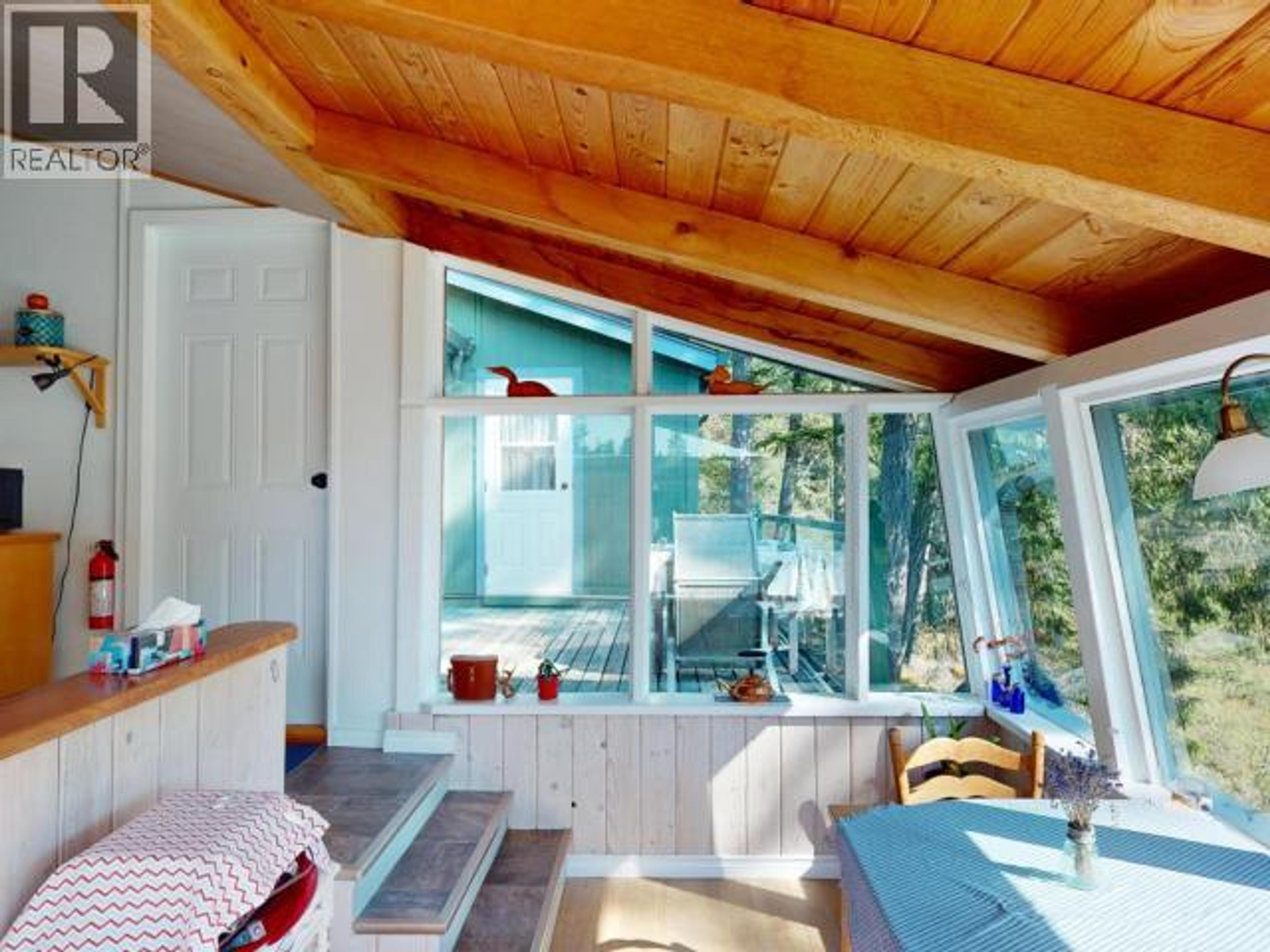 5062 SPRAGGE ROAD - 38