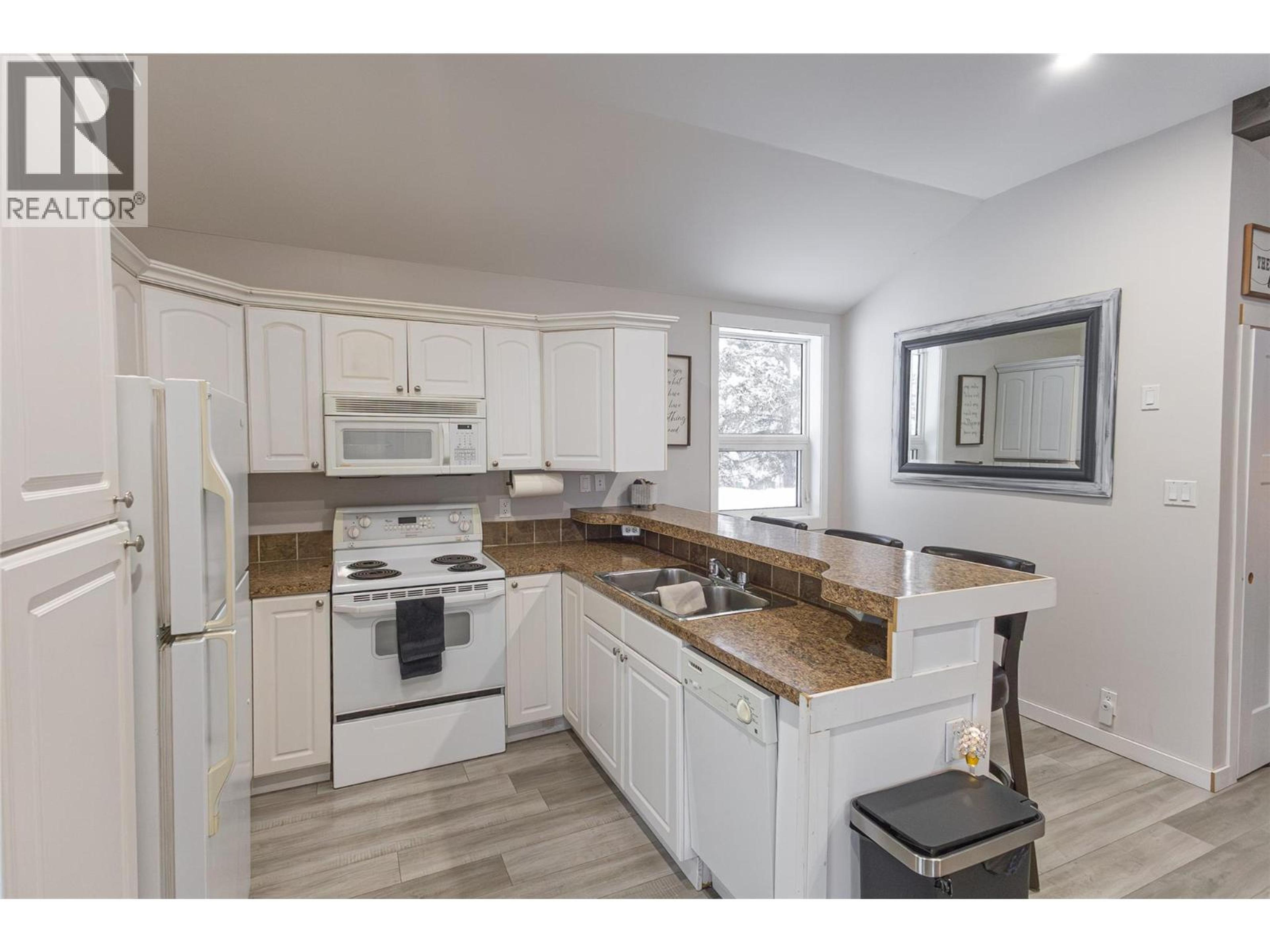 1740 HARPER PLACE - 9