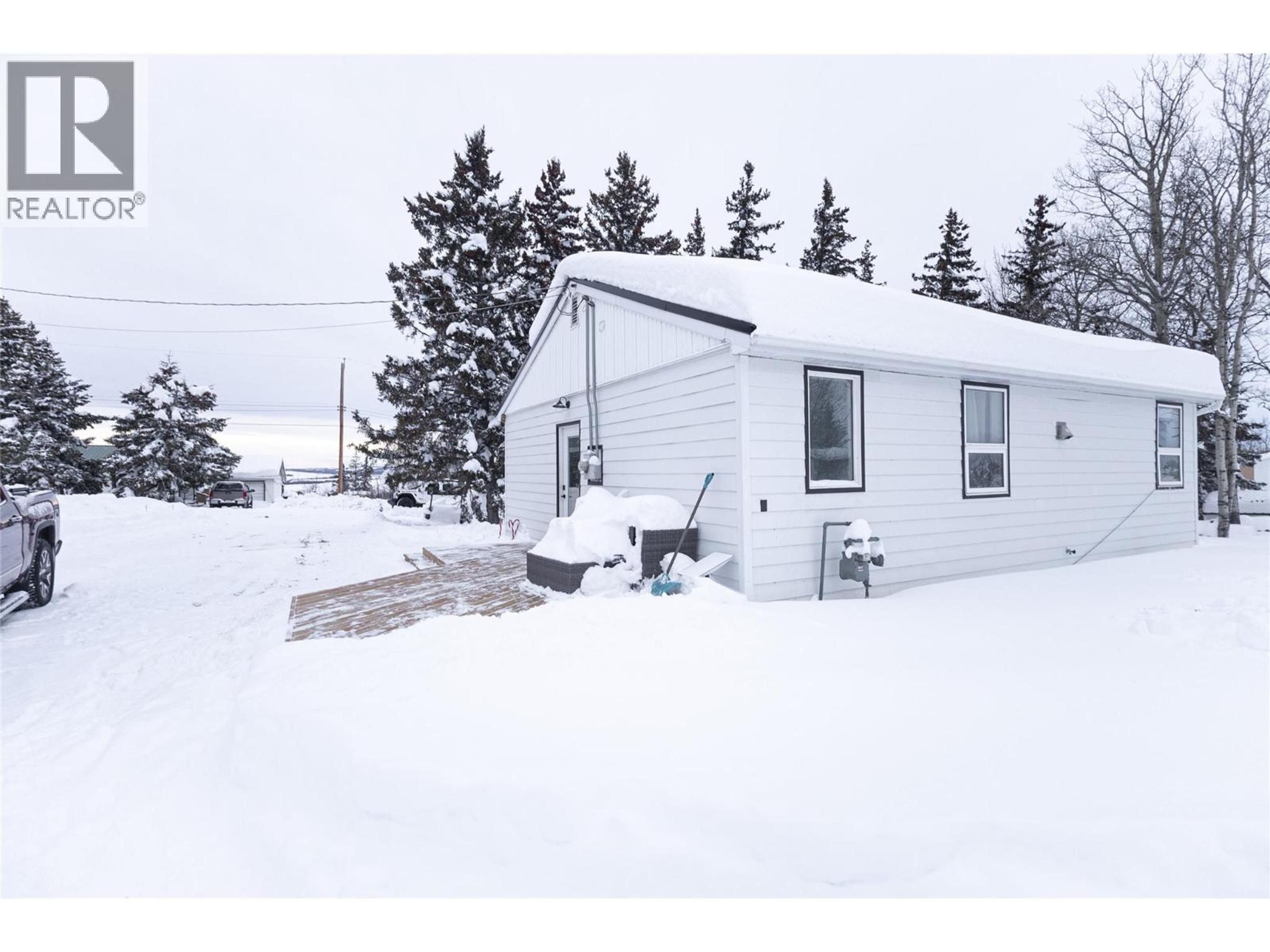 1740 HARPER PLACE - Image 2